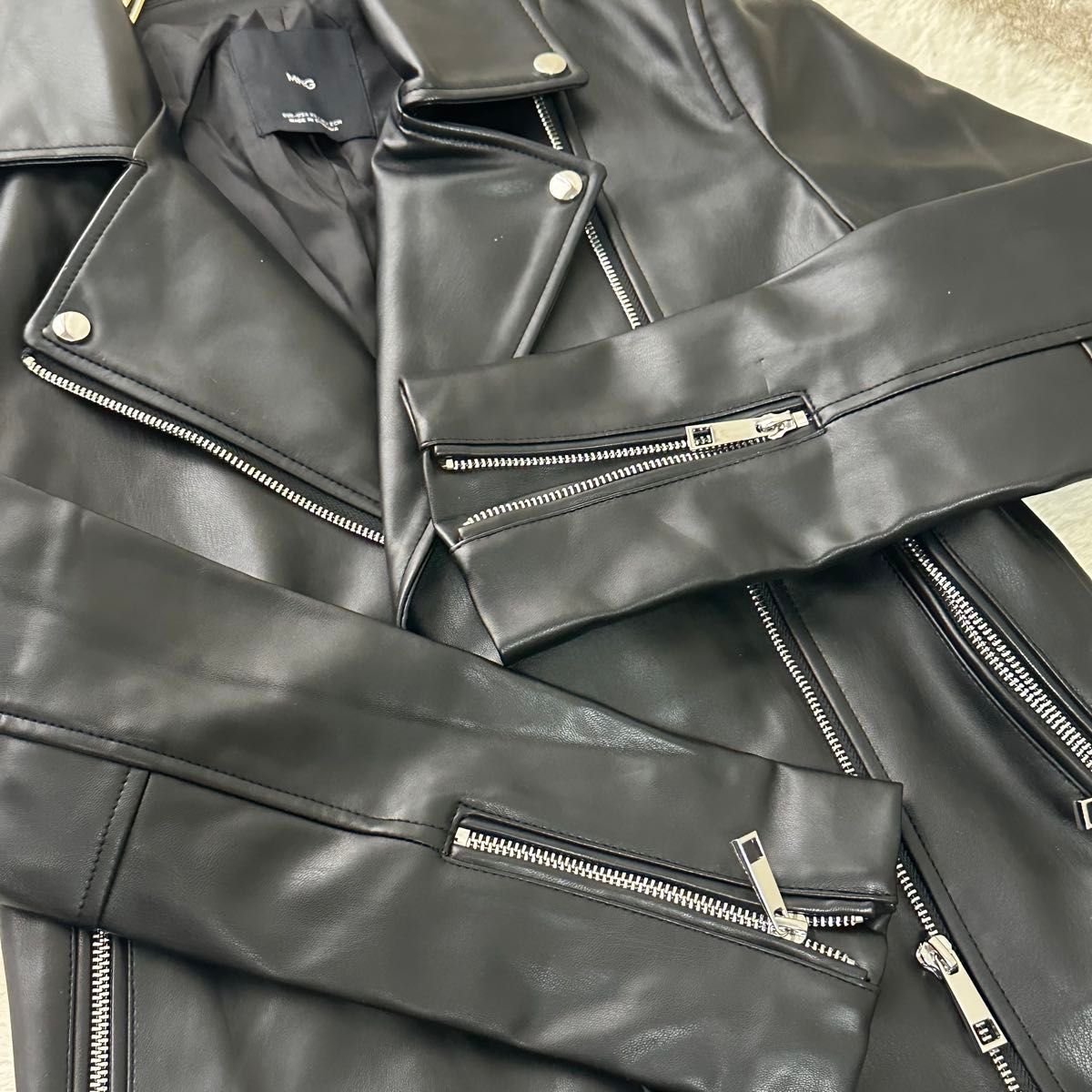 MNG ブラックフェイクレザーライダースジャケット XS アウター 黒