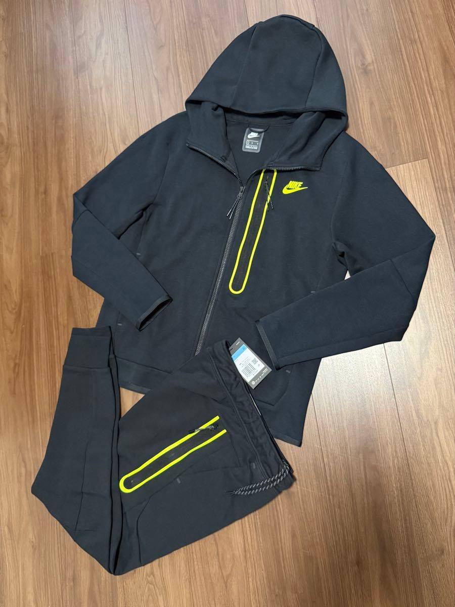 ブラック ボルトカラー メンズL/M テックフリース セットアップ NIKE