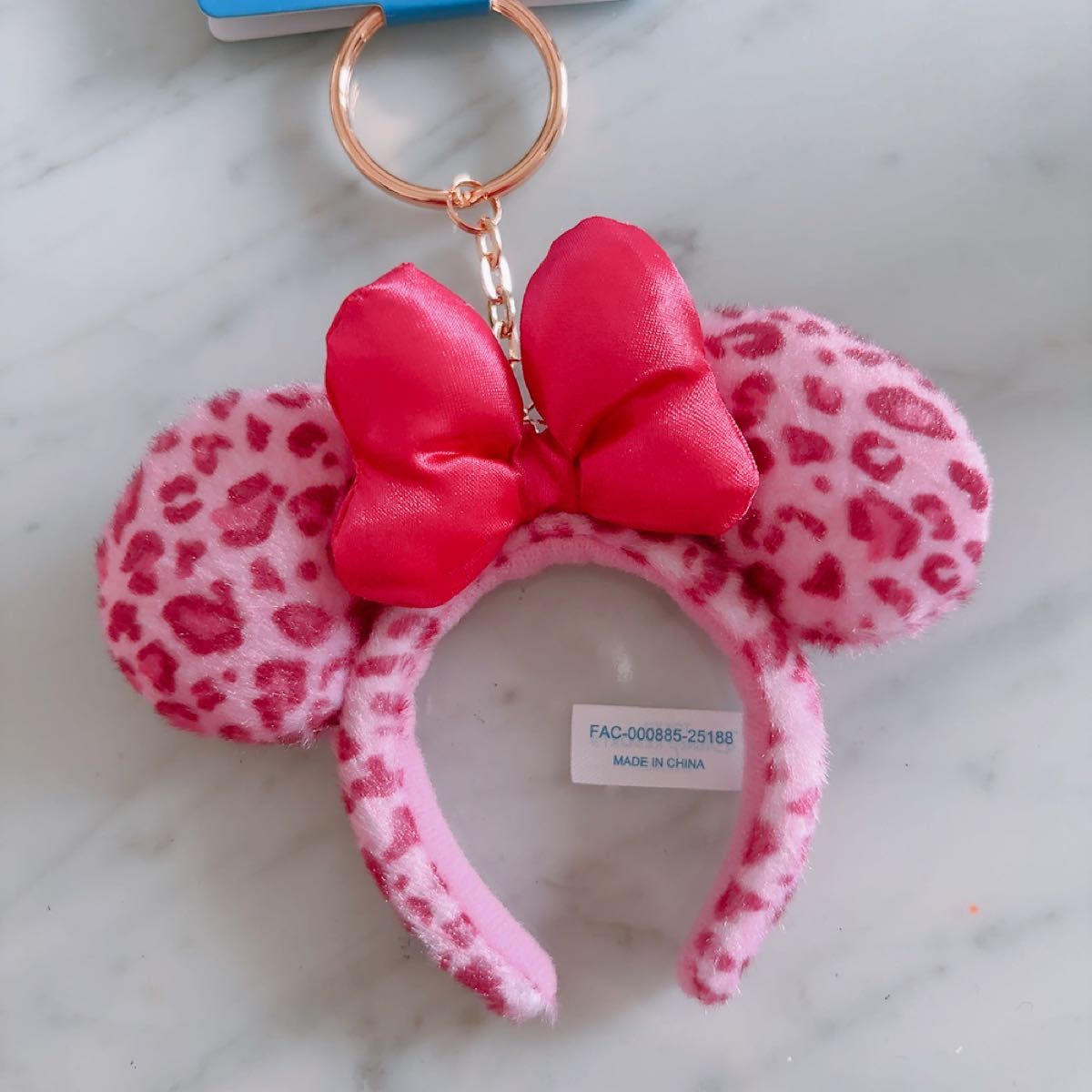 ディズニーランド ヒョウ柄ミニーちゃんカチューシャキーチェーン