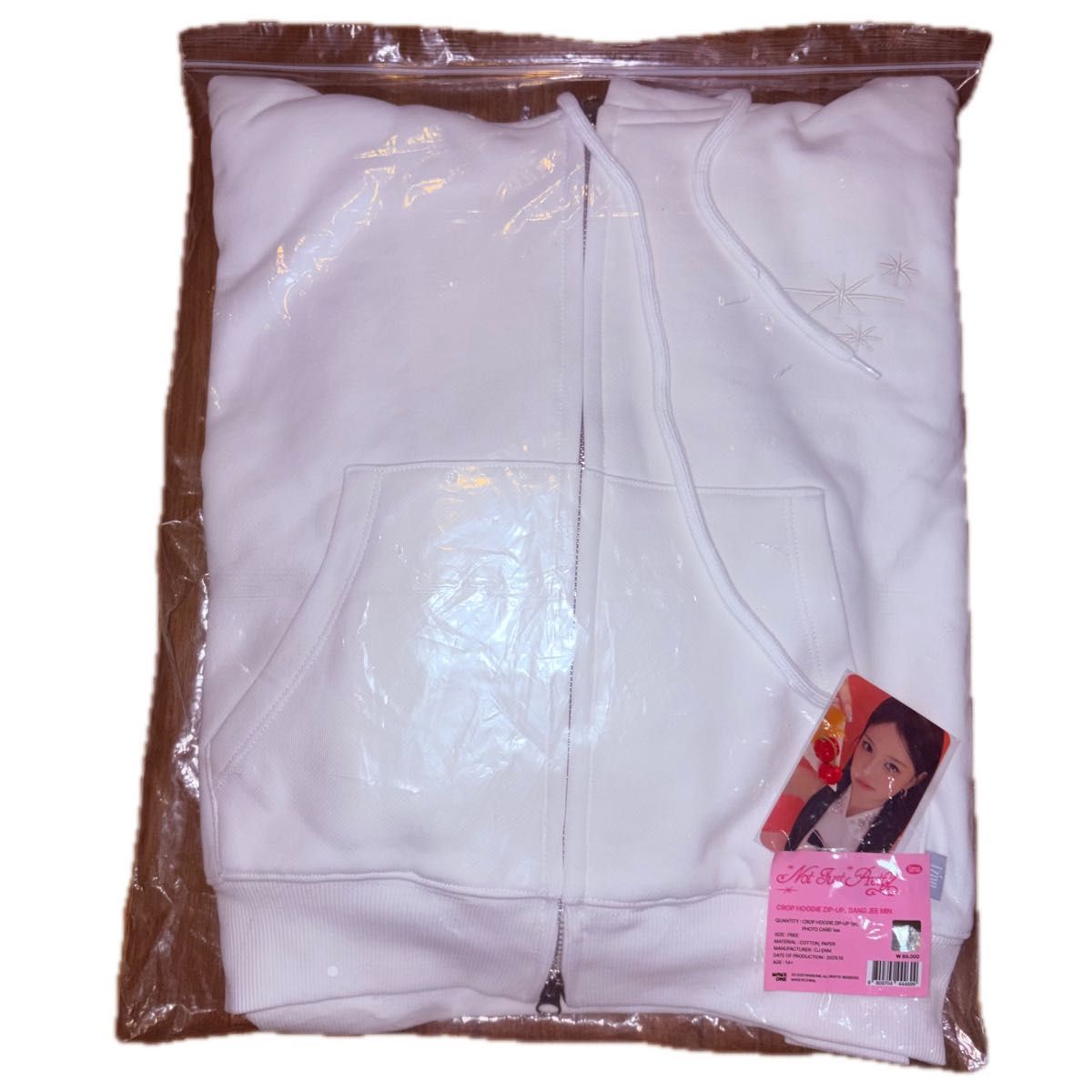 新品未開封 izna イズナ CROP HOODIE ZIP-UP パーカー フーディー