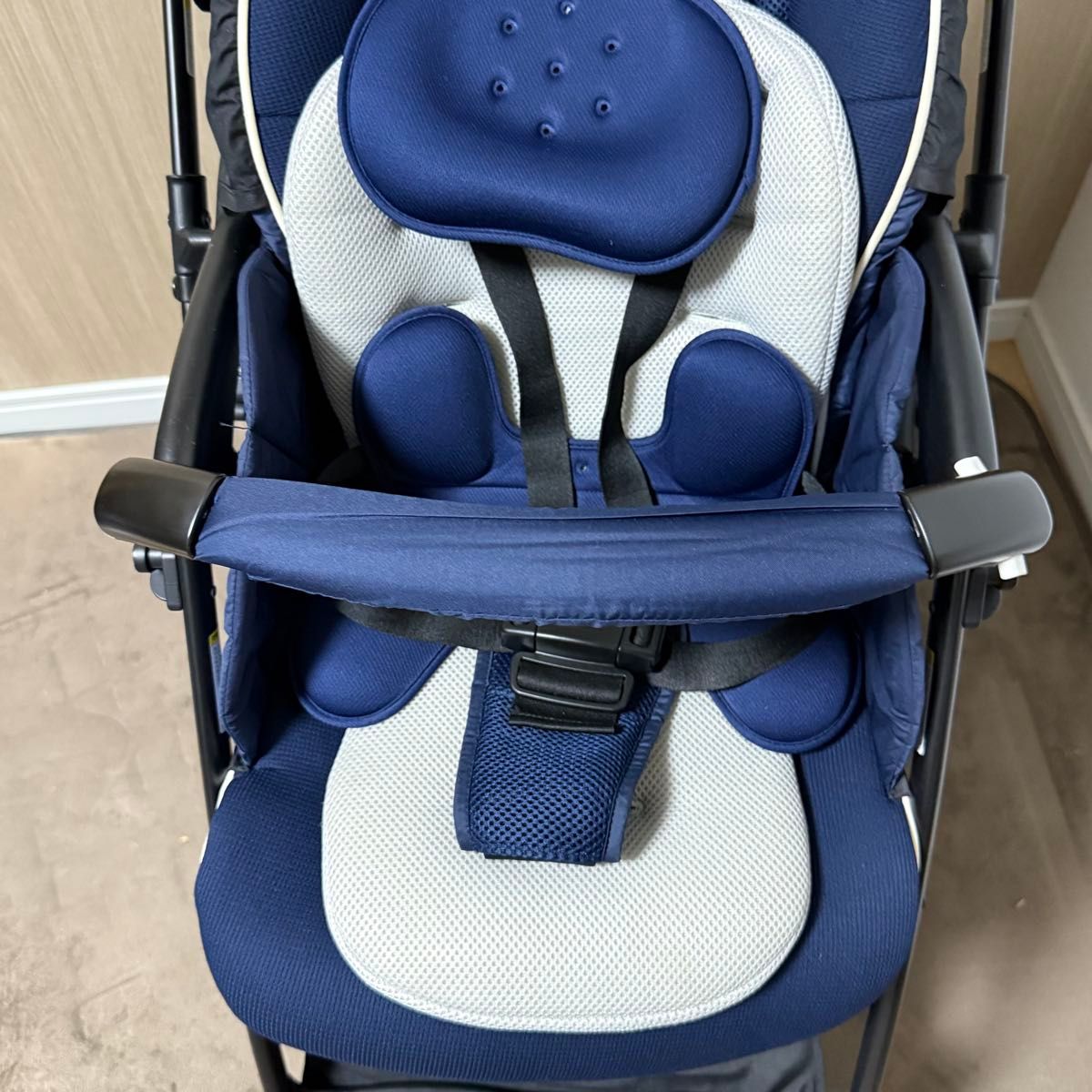 Aprica アップリカ ラクーナビッテクッション ネイビー ストライプ