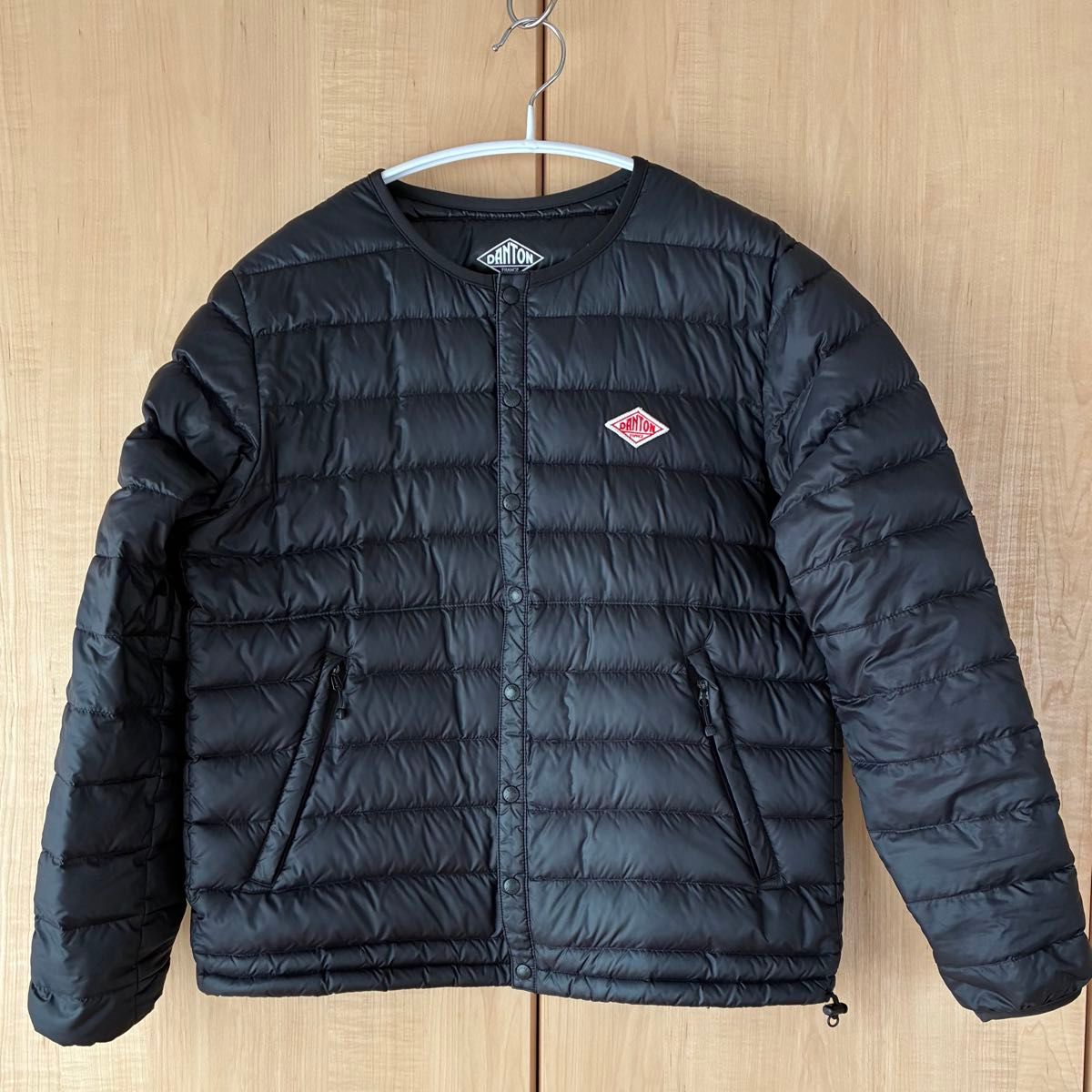 インナーダウンジャケット クルーネック ブラック 黒 36 レディース