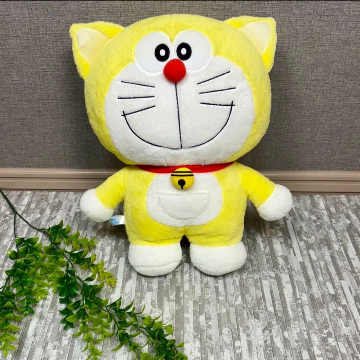ドラえもん ギガジャンボ 元祖ドラえもん ぬいぐるみ 黄色 耳あり 藤子