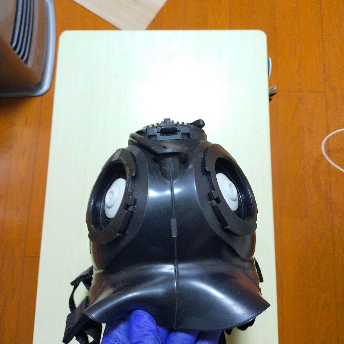 米軍放出品 実物 AVON PROTECTION M50ガスマスク 未開封アンプ