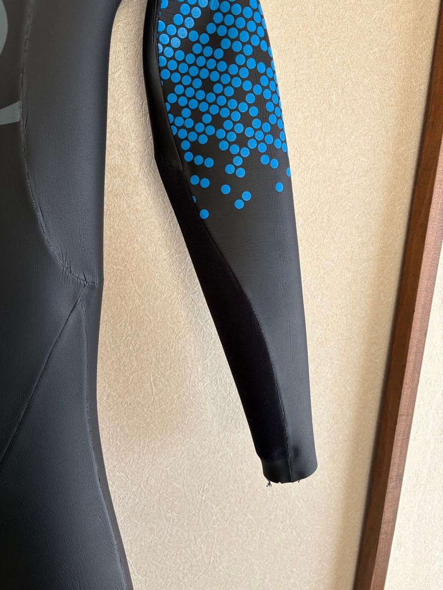 blueseventy ブルーセブンティー pivotウェットスーツ （SMT