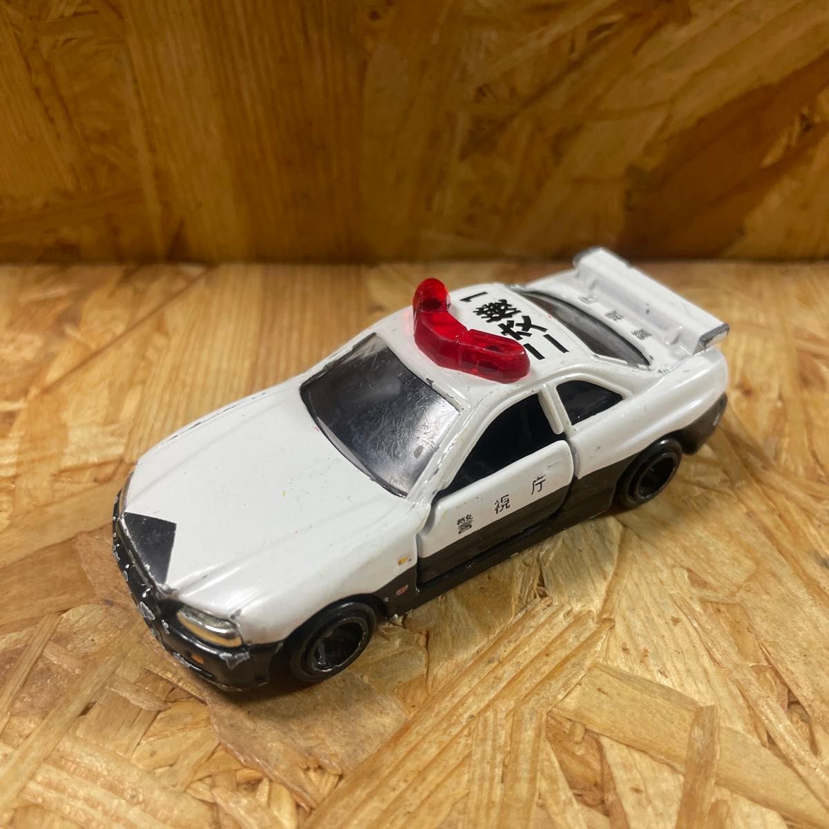 トミカ 日産GT-R R34 警視庁 二交機1 パトカー ミニカー｜Yahoo!フリマ