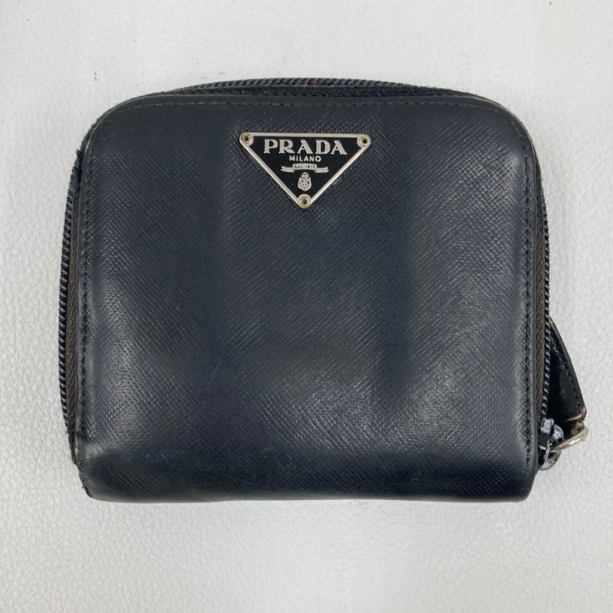 PRADA プラダ サフィアーノ レザー 二つ折り財布 ブラック 黒 ラウンド