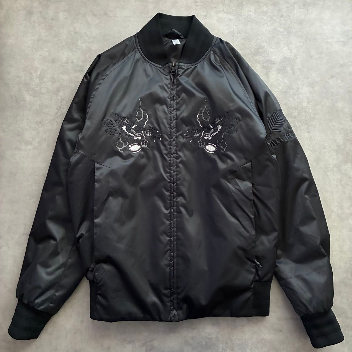 美品 adidas×ALL BLACKS 中綿入りスカジャン Sサイズ 黒 アディダス