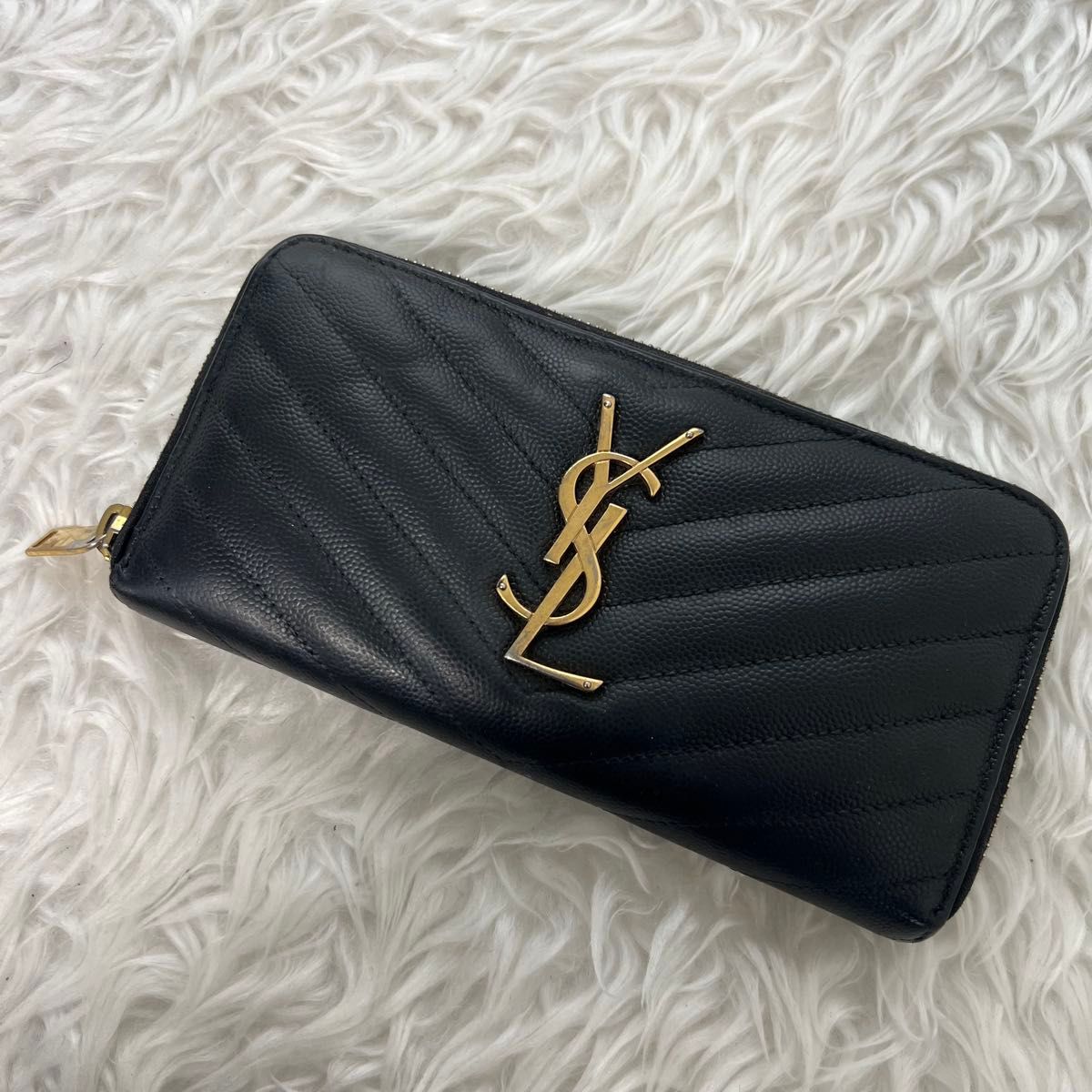 サンローラン Vステッチ 長財布 カサンドラ ラウンドファスナー YSL 黒