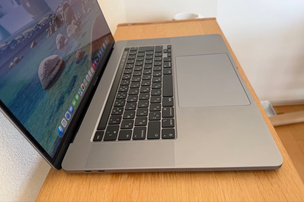 CTOモデル MacBook Pro 16 2019年モデル スペースグレイ Core i9/64GB