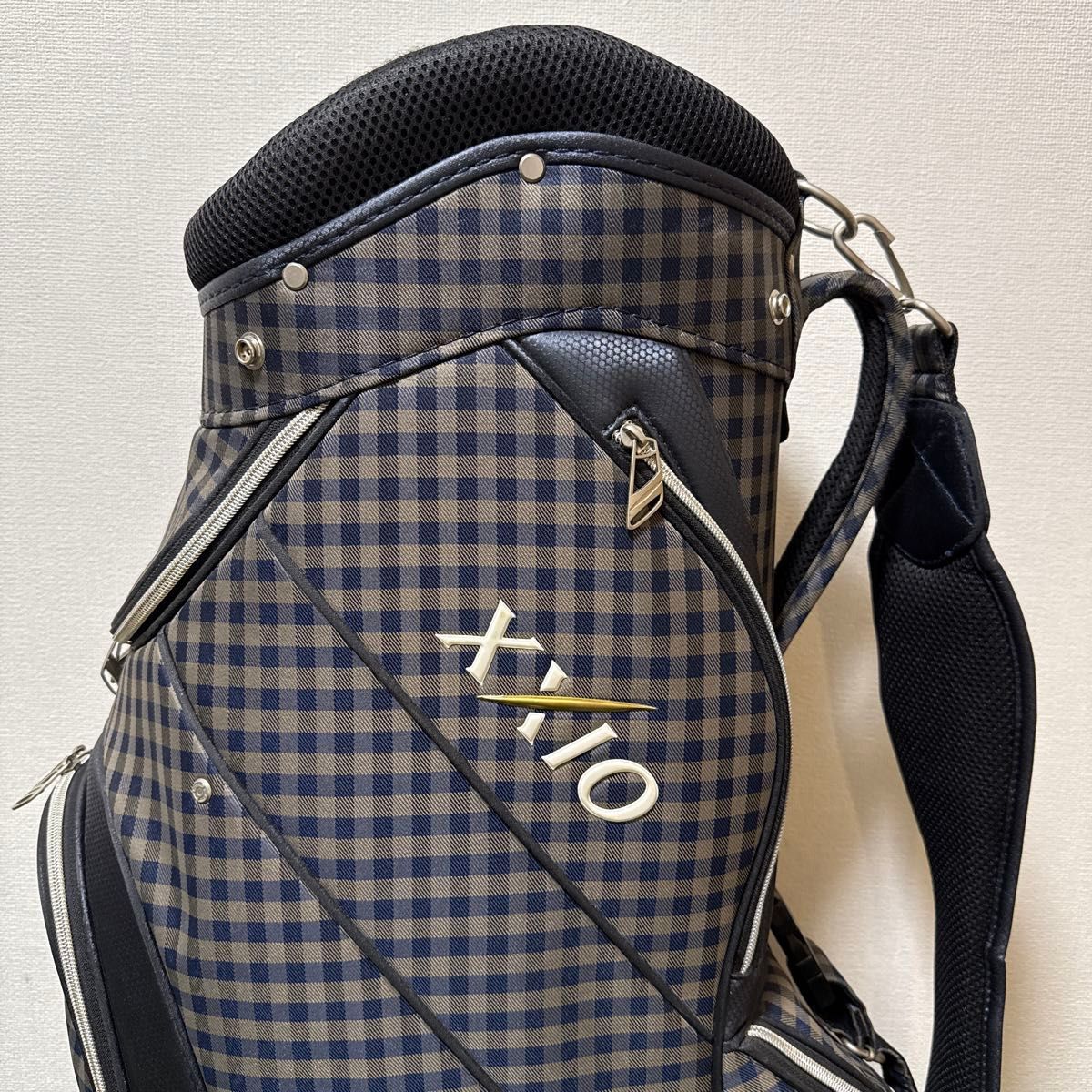 XXIO ゼクシオ キャディバッグ チェック柄 9 5型 2 7kg ゴルフバッグ
