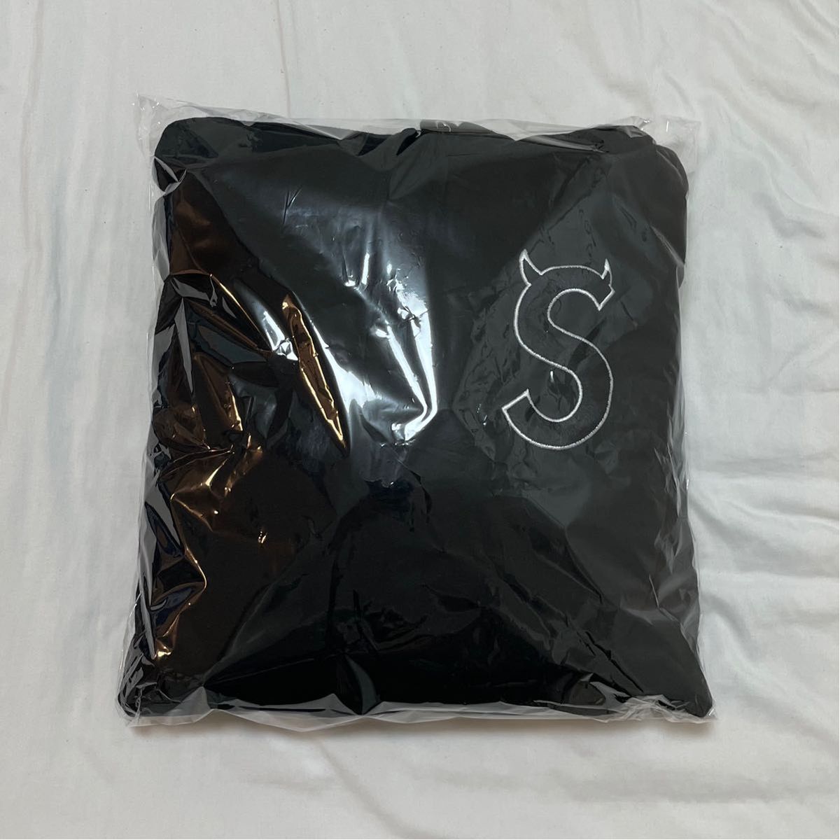 美品】Supreme Sロゴ ブラック パーカー Sツノ シュプリーム L｜Yahoo