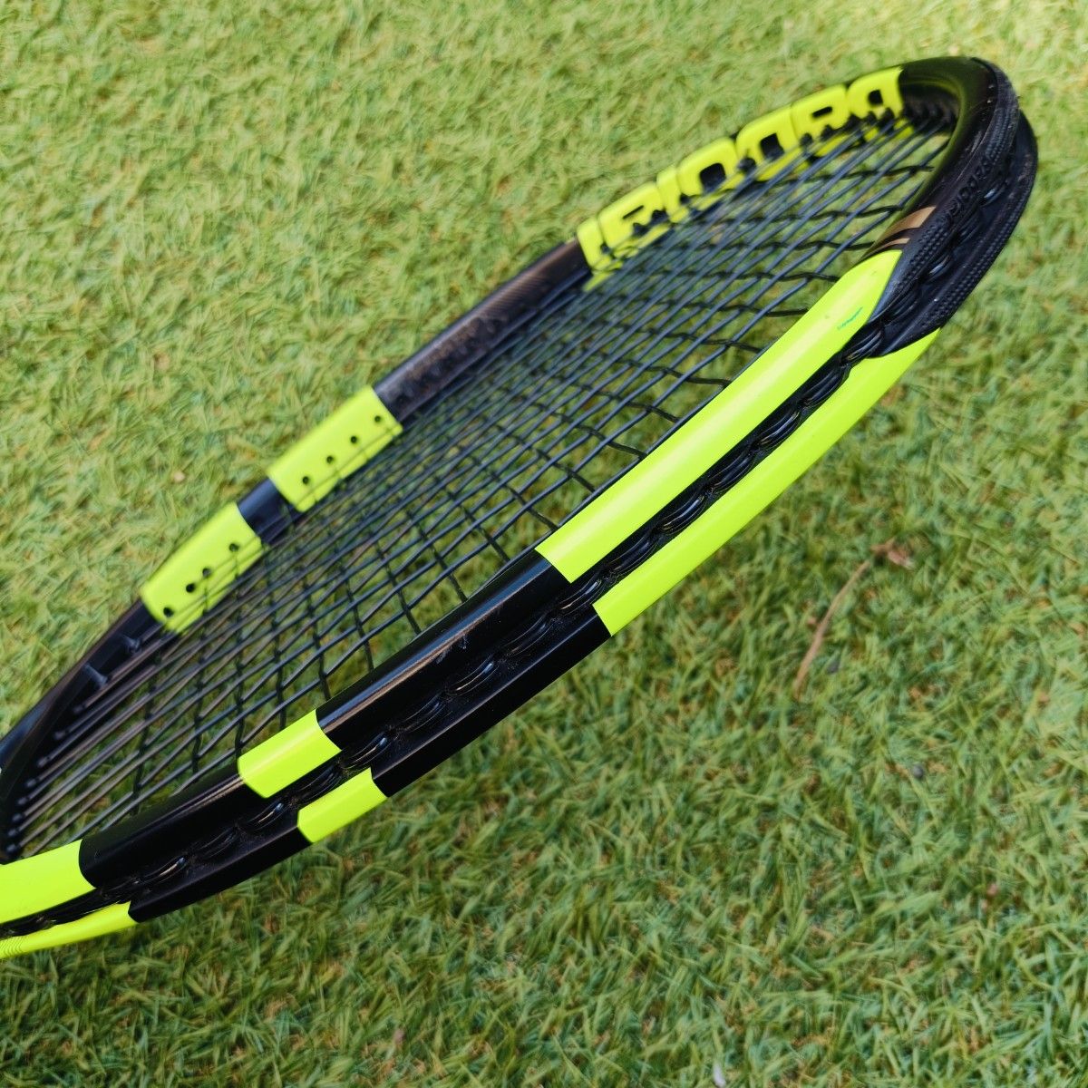 Babolat PURE AERO VS TOUR バボラ ピュアアエロ バーサスツアー 硬式