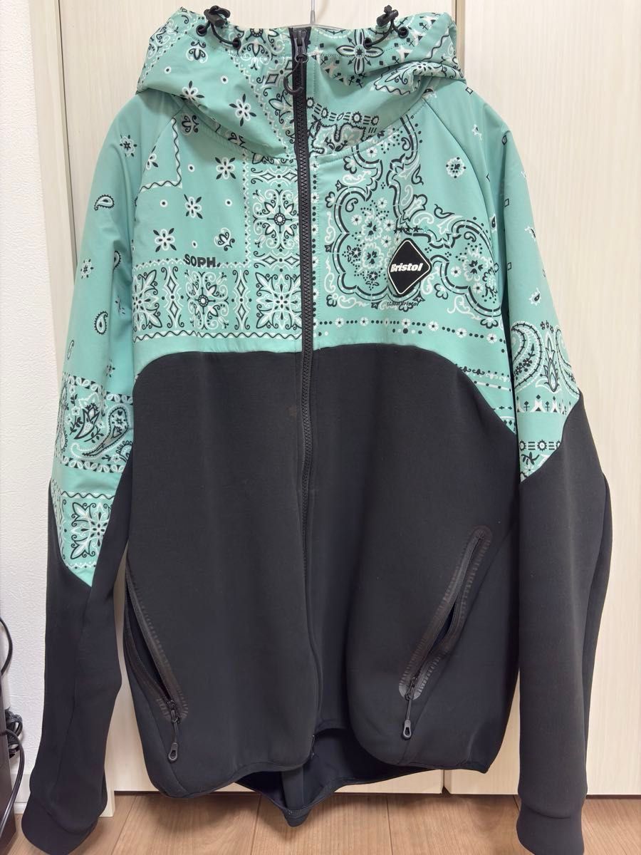 F C Real Bristol SOPH バンダナ柄パーカー ティファニーブルー