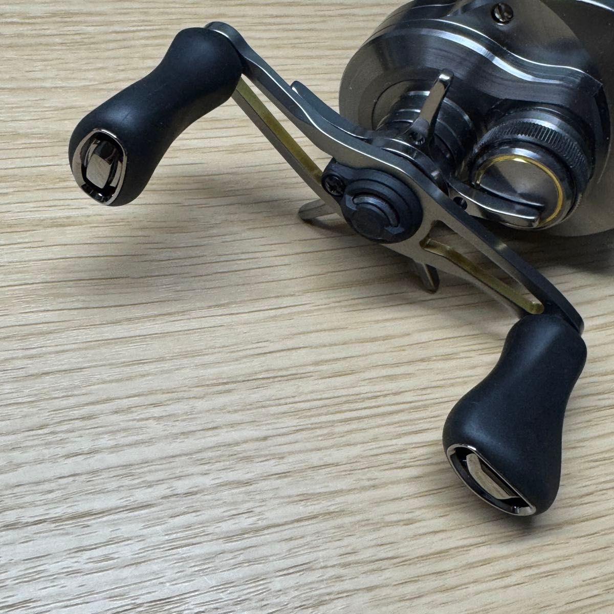 未使用品】シマノ 17カルカッタコンクエストBFS HG LEFT SHIMANO 左