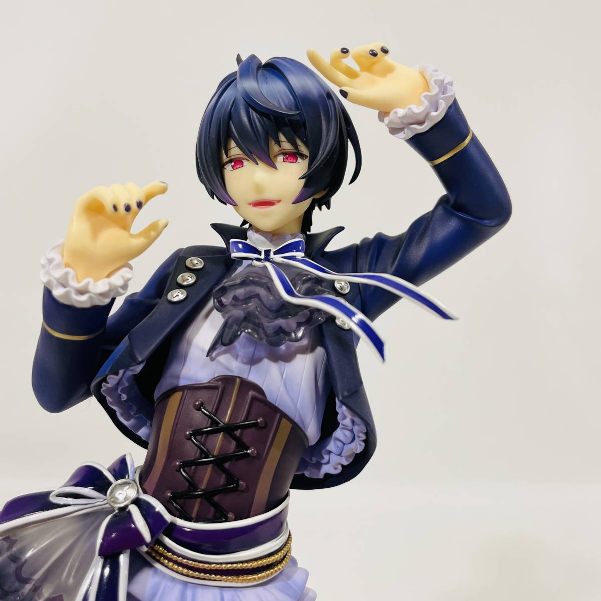 Yahoo!オークション - 【現状品】 ALTER あんさんぶるスターズ 朔間凛