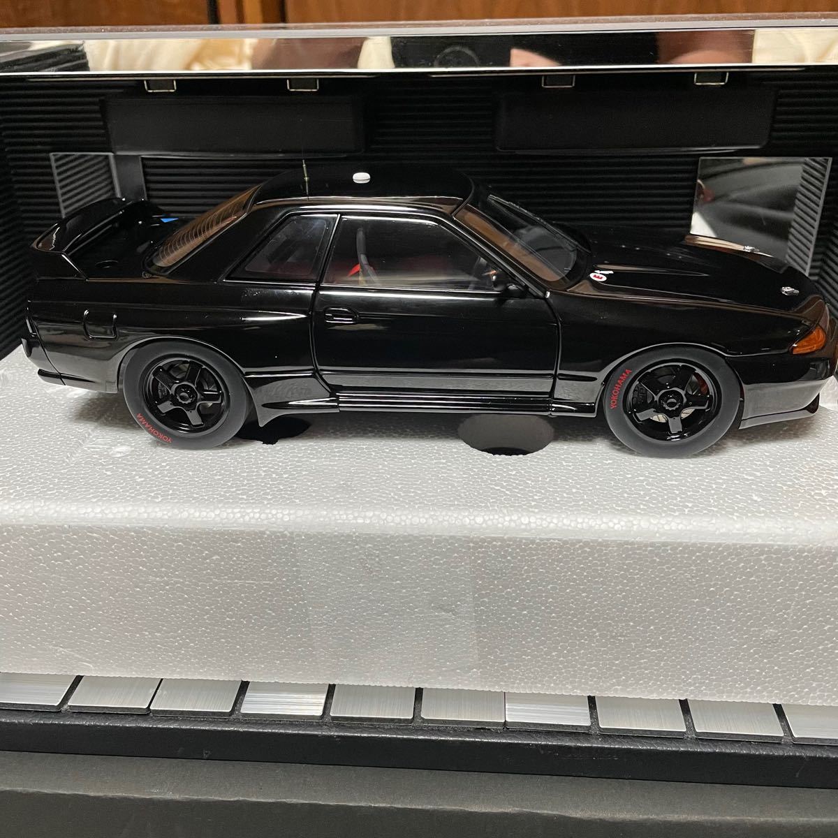 未展示品 オートアート1/18日産スカイラインGT-R R32 ブラック｜Yahoo