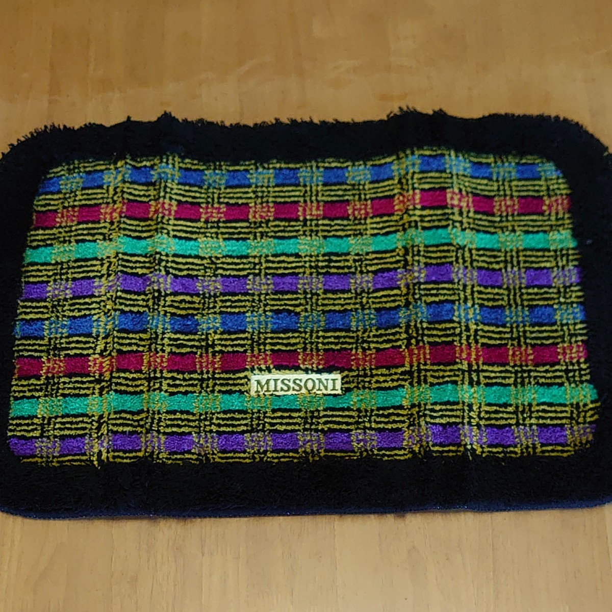 ミッソーニ MISSONI バスマット1枚とバスタオル1枚とウォッシュタオル2