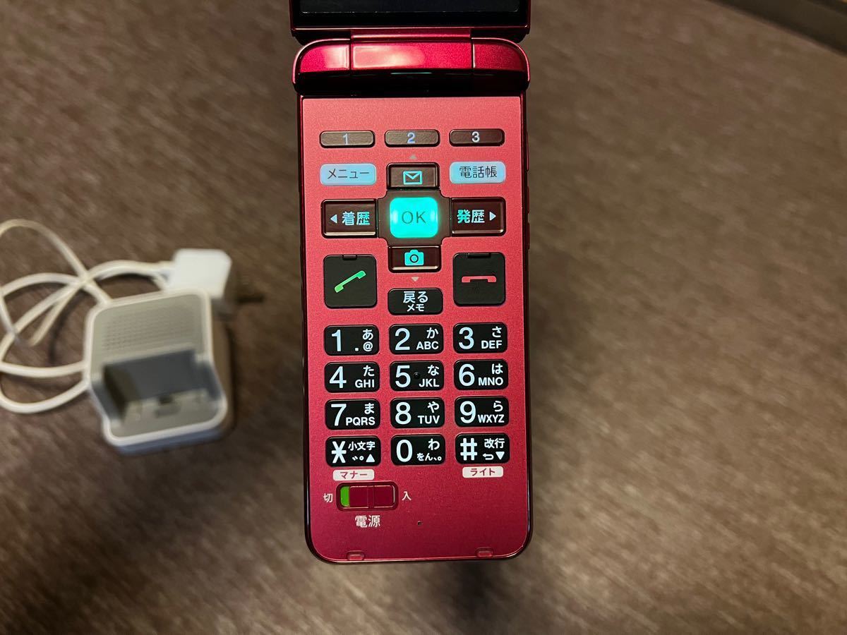京セラ KYF43 レッド 本体 充電器｜Yahoo!フリマ（旧PayPayフリマ）
