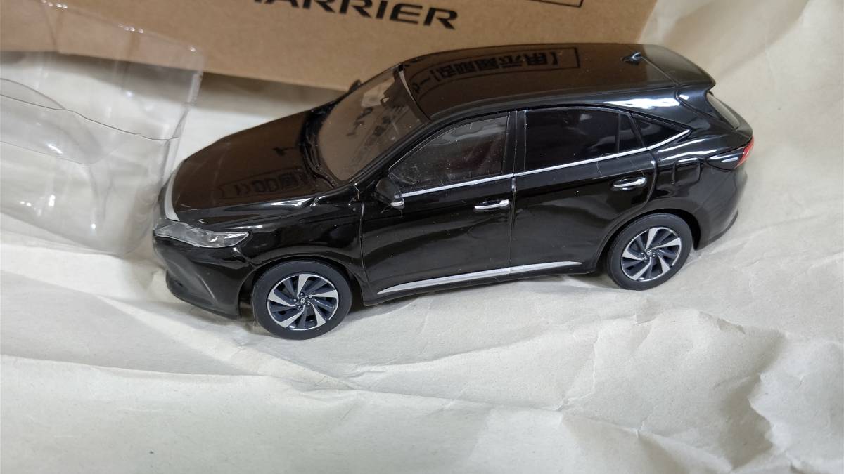 Yahoo!オークション - 1/30 トヨタ ハリアー ターボ カラーサンプル ブ