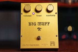gold-big-muff-300x201.jpg?