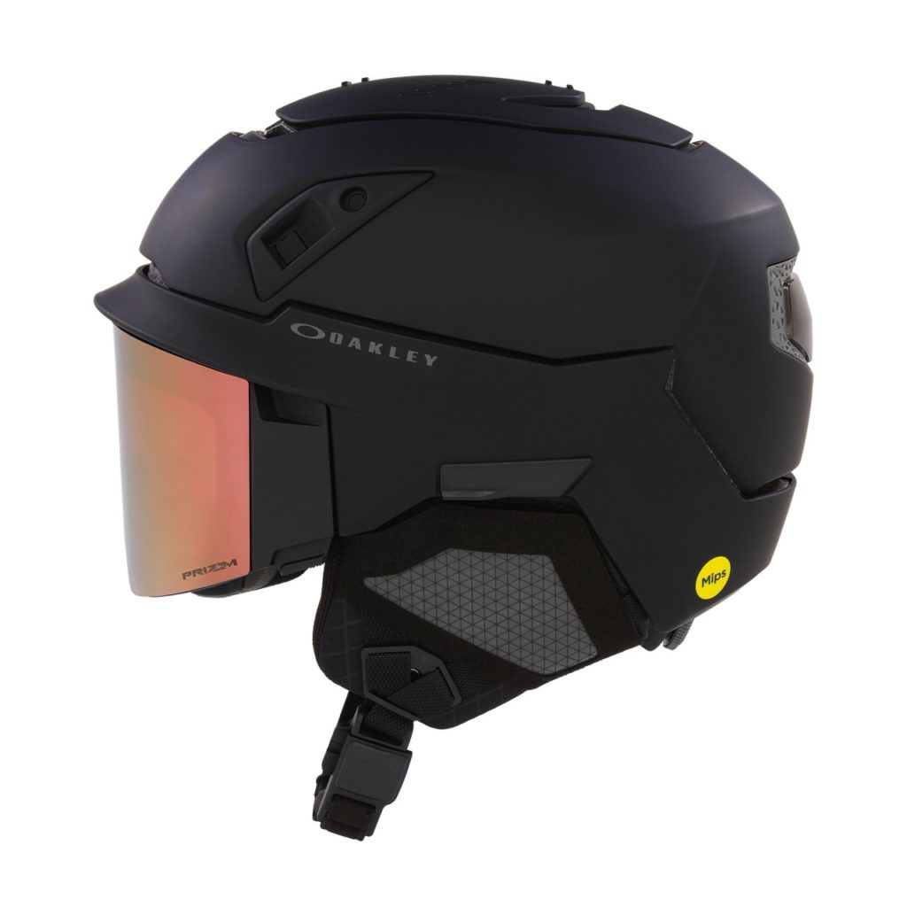 ゴーグルとヘルメットがマグネットで一体になるOAKLEY発の画期的