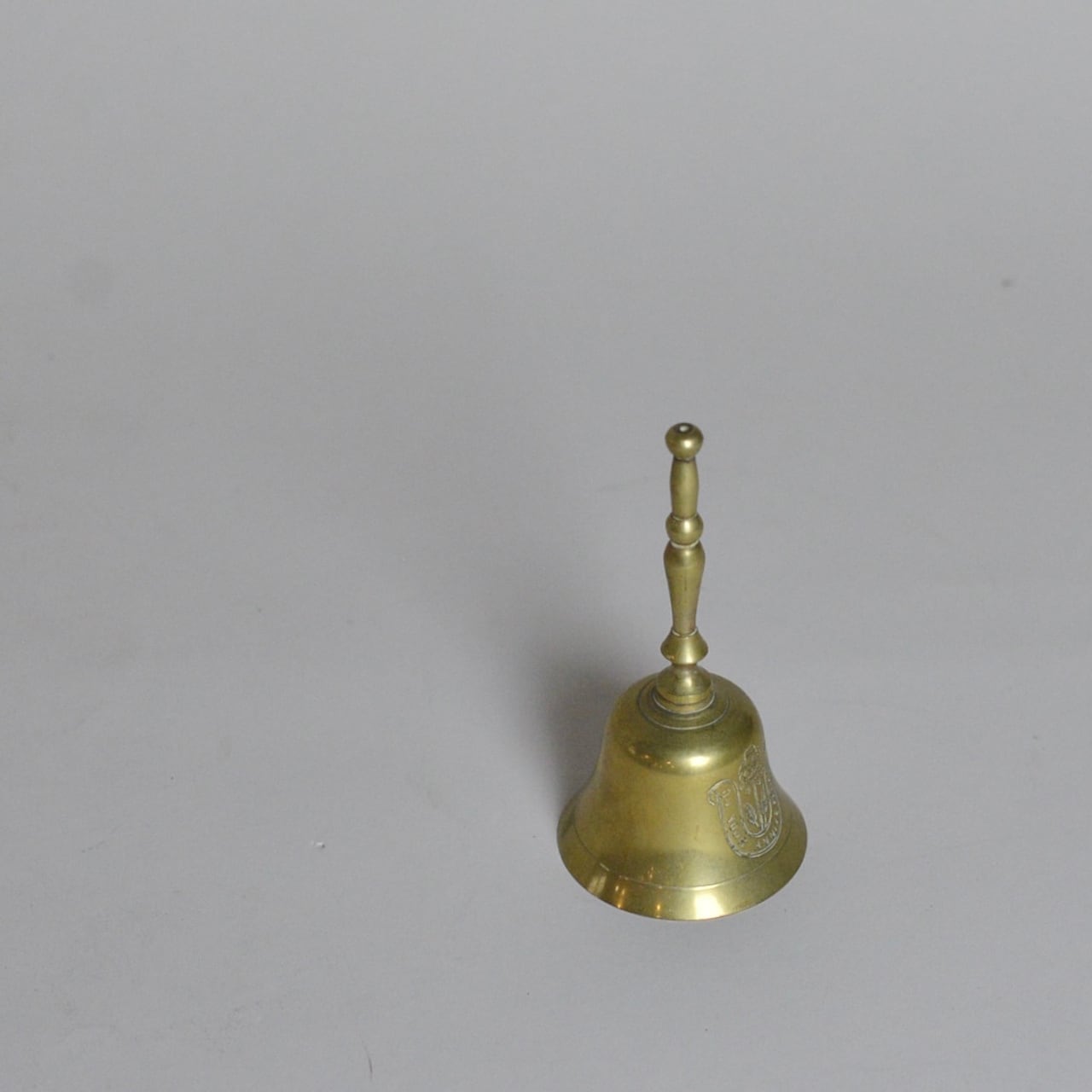 Bell / ベル〈呼び鈴 / 店舗什器 / ディスプレイ / 真鍮