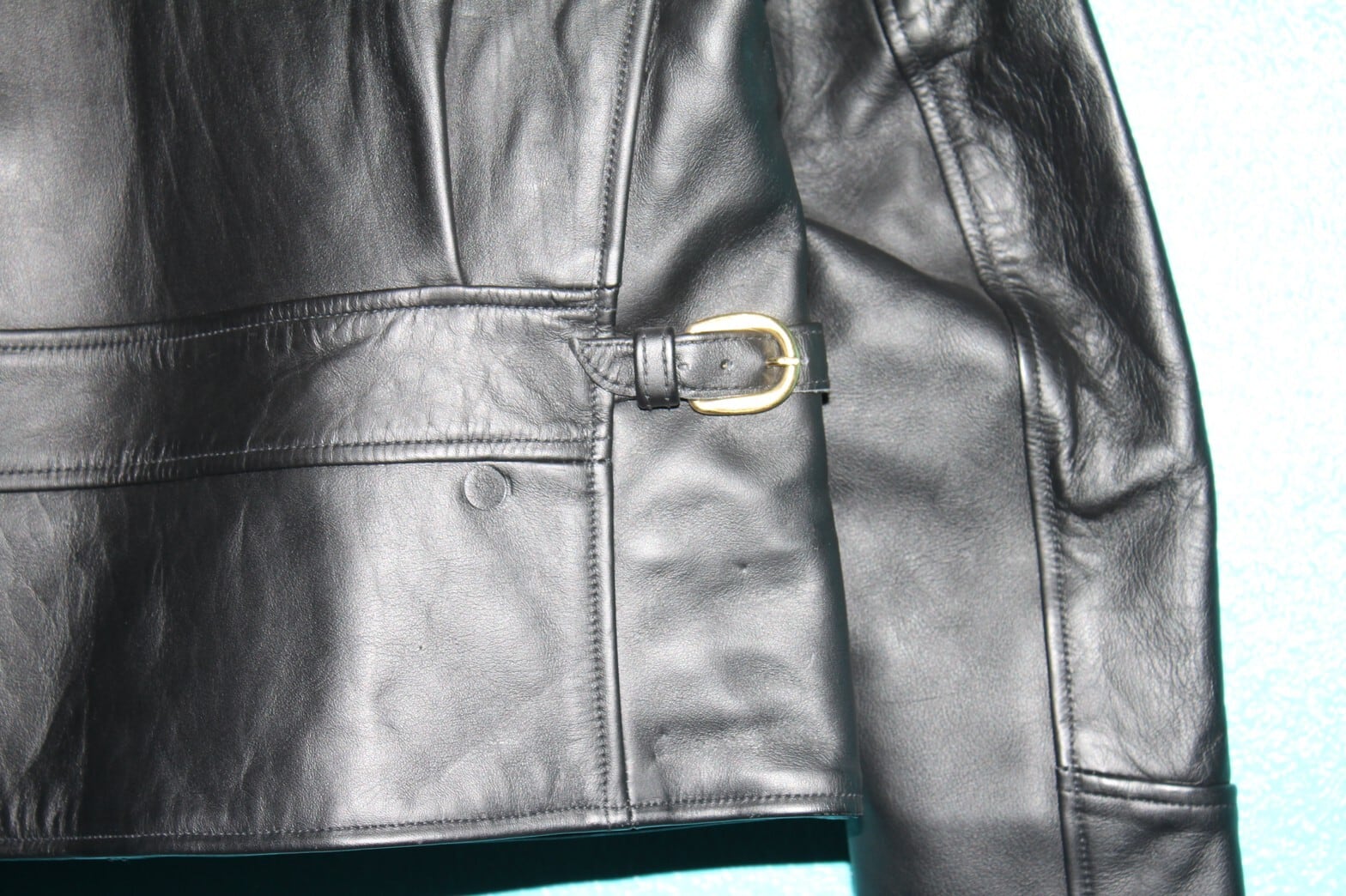 LOST WORLDS HORSEHIDE Single Riders | VOLAR