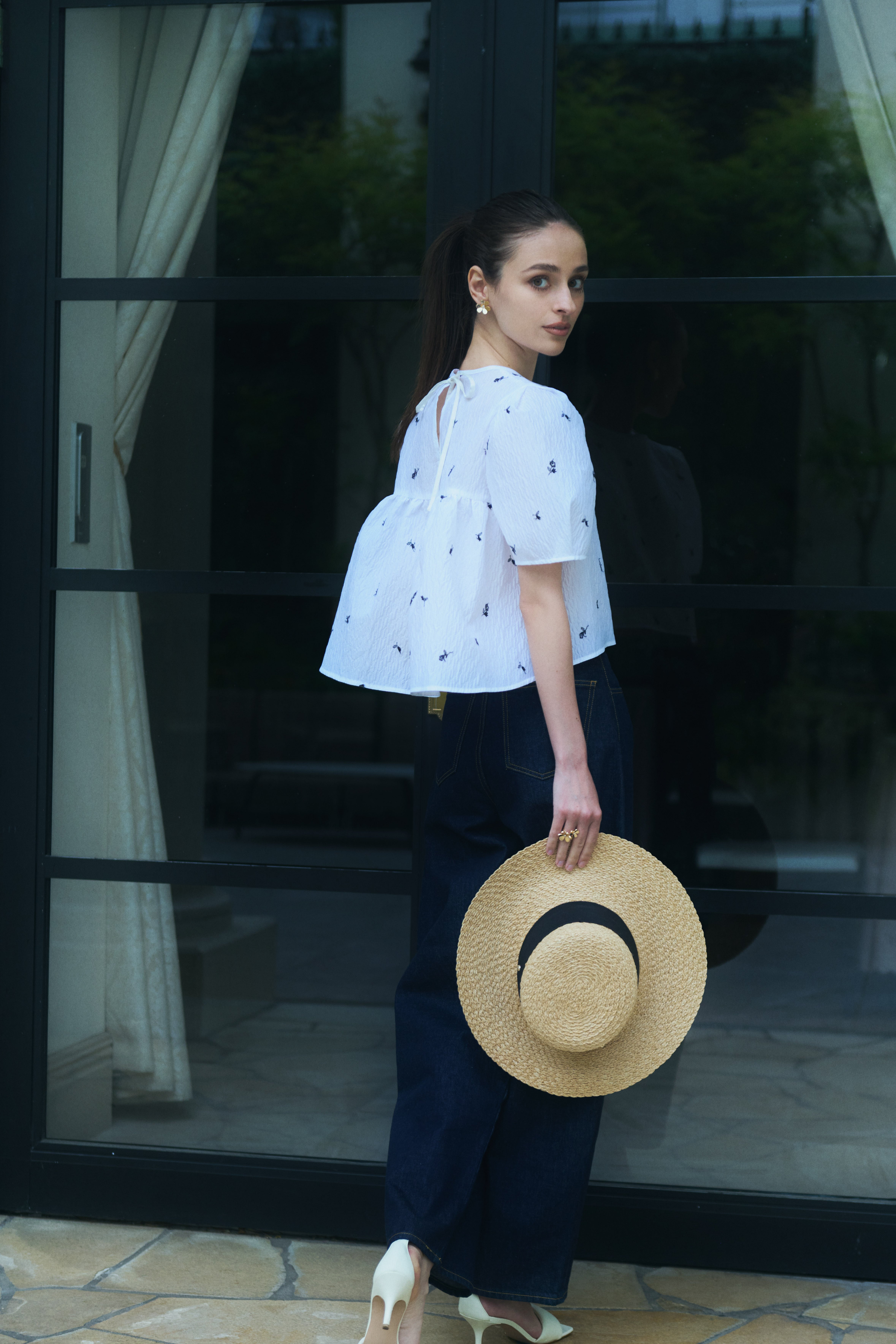 Embroidery jacquard blouse | Bluelea
