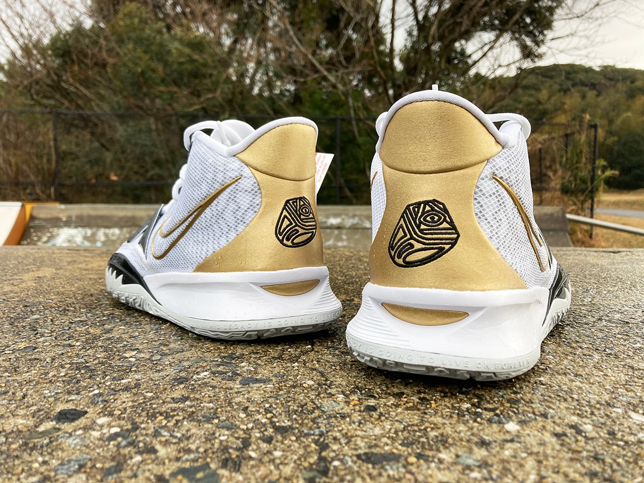 Nike Kyrie 7 EP ナイキ カイリー7 White/Metallic Gold-Black-Grey