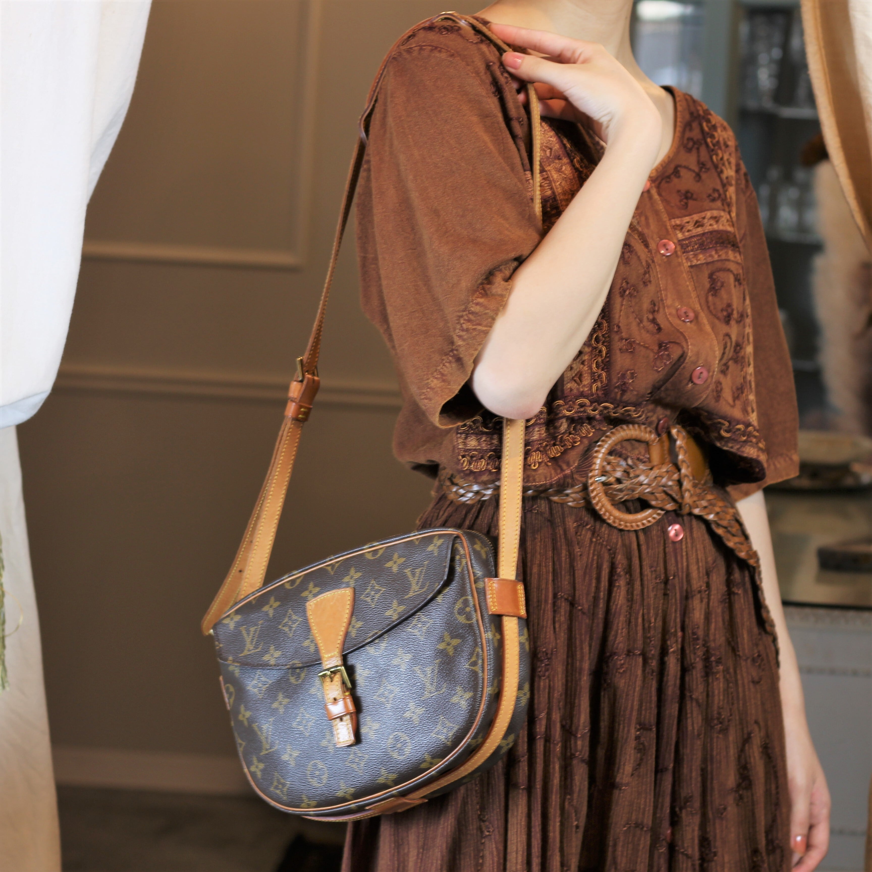 LOUIS VUITTON M51226 TH8907 MONOGRAM PATTERNED SHOULDER BAG MADE