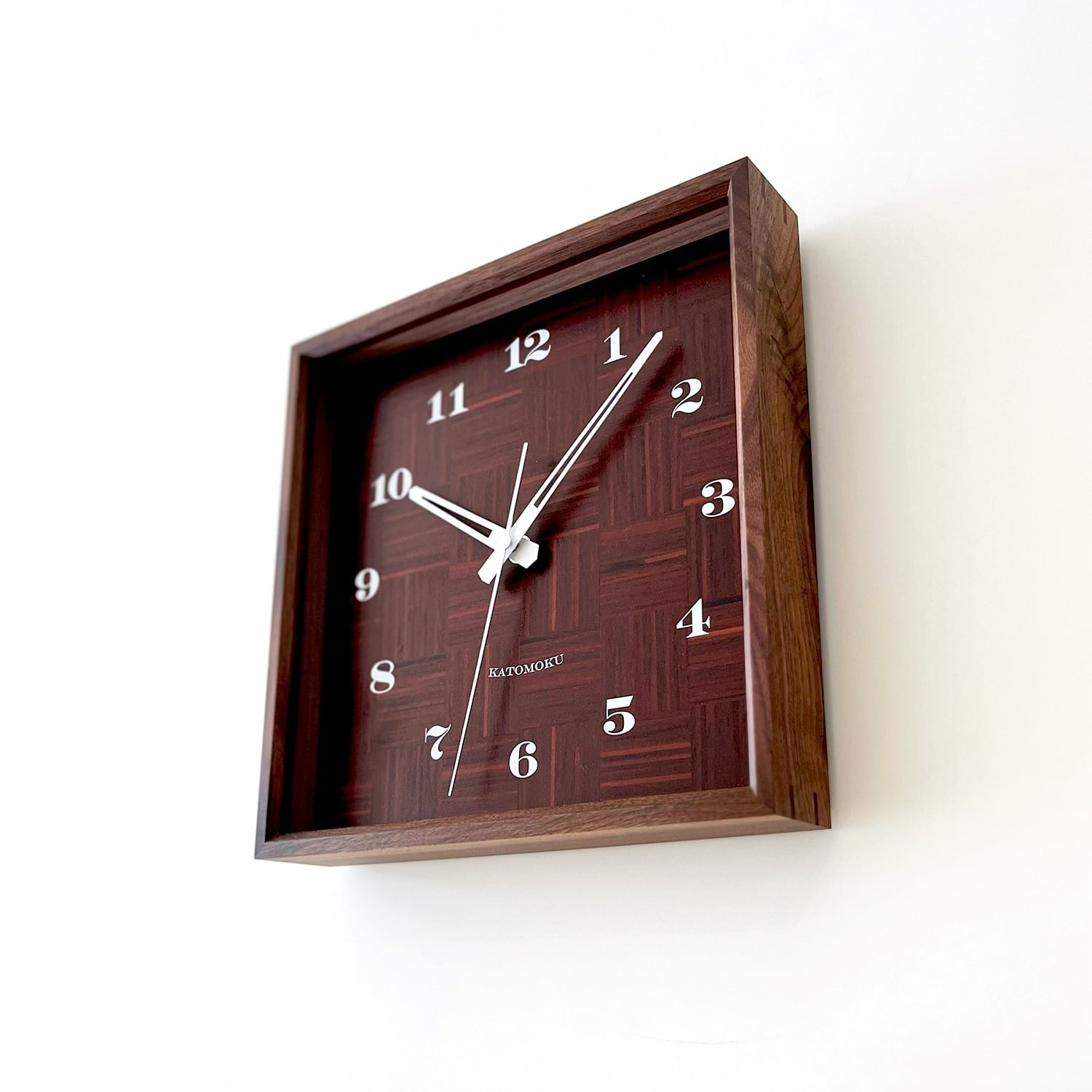 KATOMOKU Square clock 4 ウォールナット km-144WA | 加藤木工株式会社