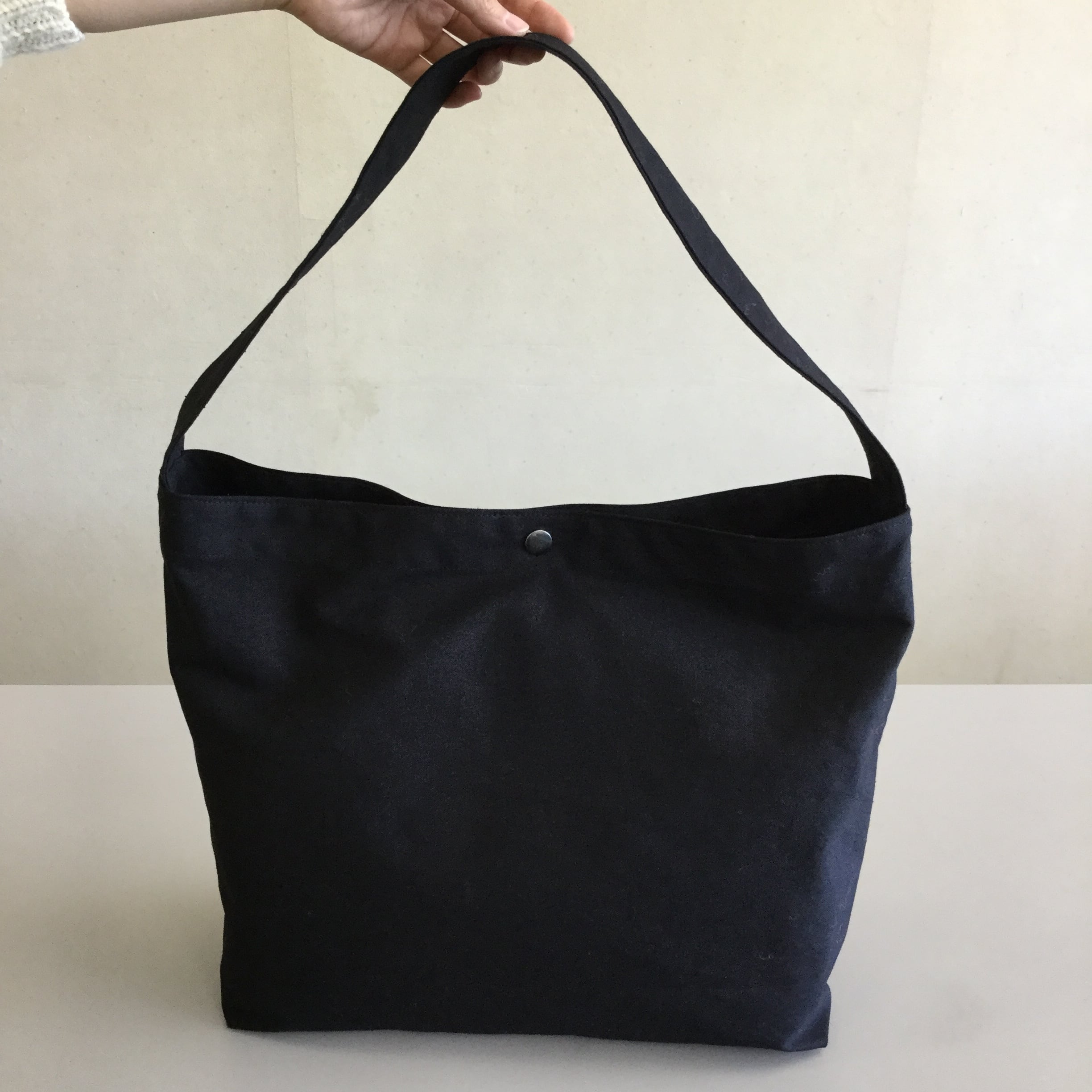 オリジナル ニュースペーパーバッグ風 ショルダーBAG | Monique