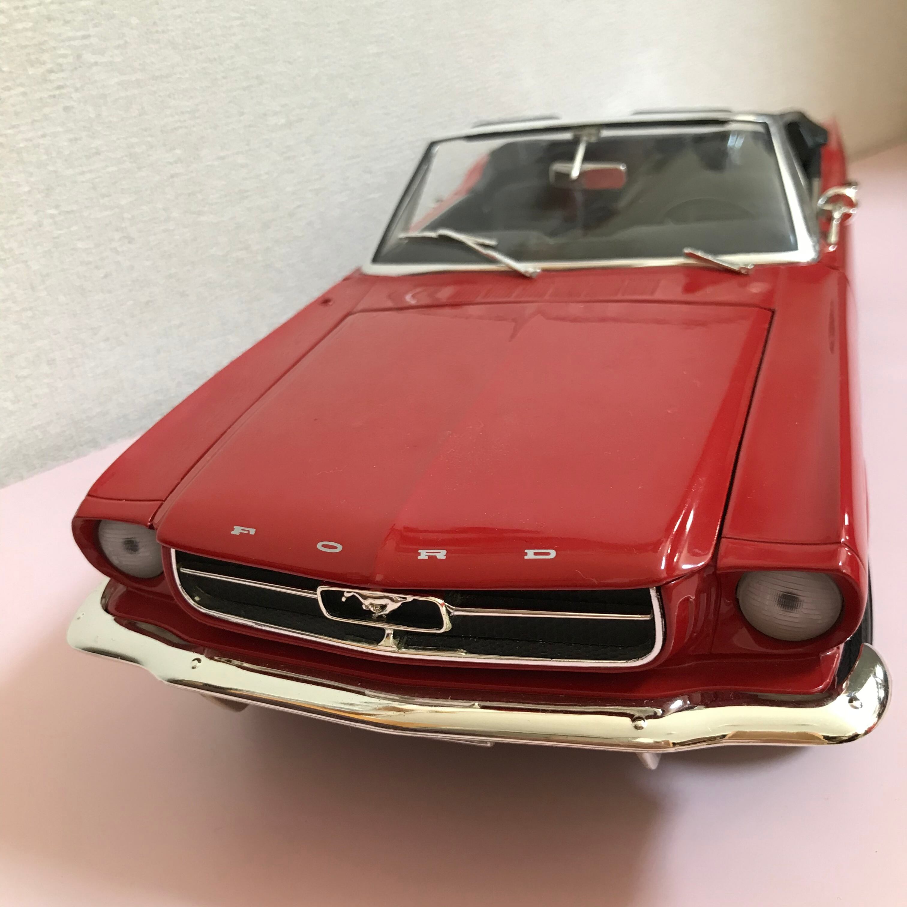 絶版 1964 マスタング コンバーチブル 289 1/12スケール ミニカー
