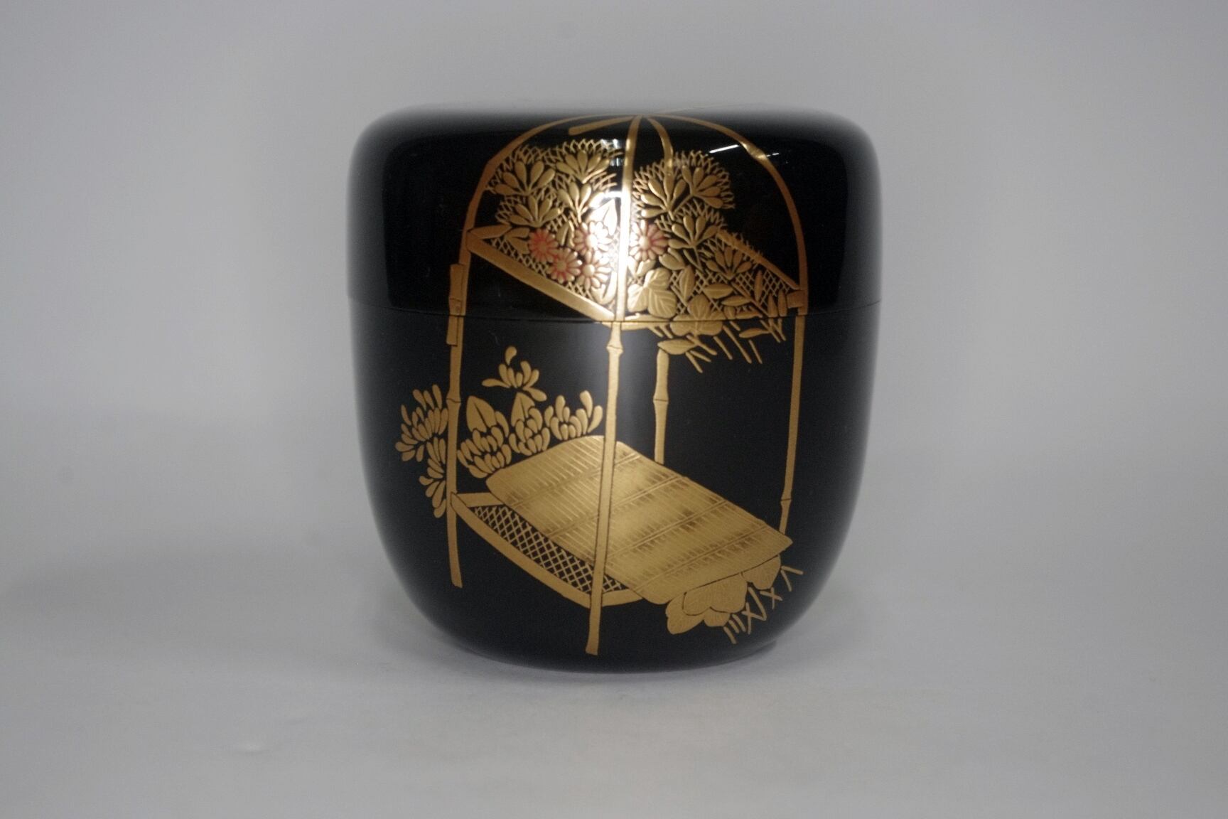 新井司峰作 花売蒔絵棗 内銀地 | 中信木村美術店