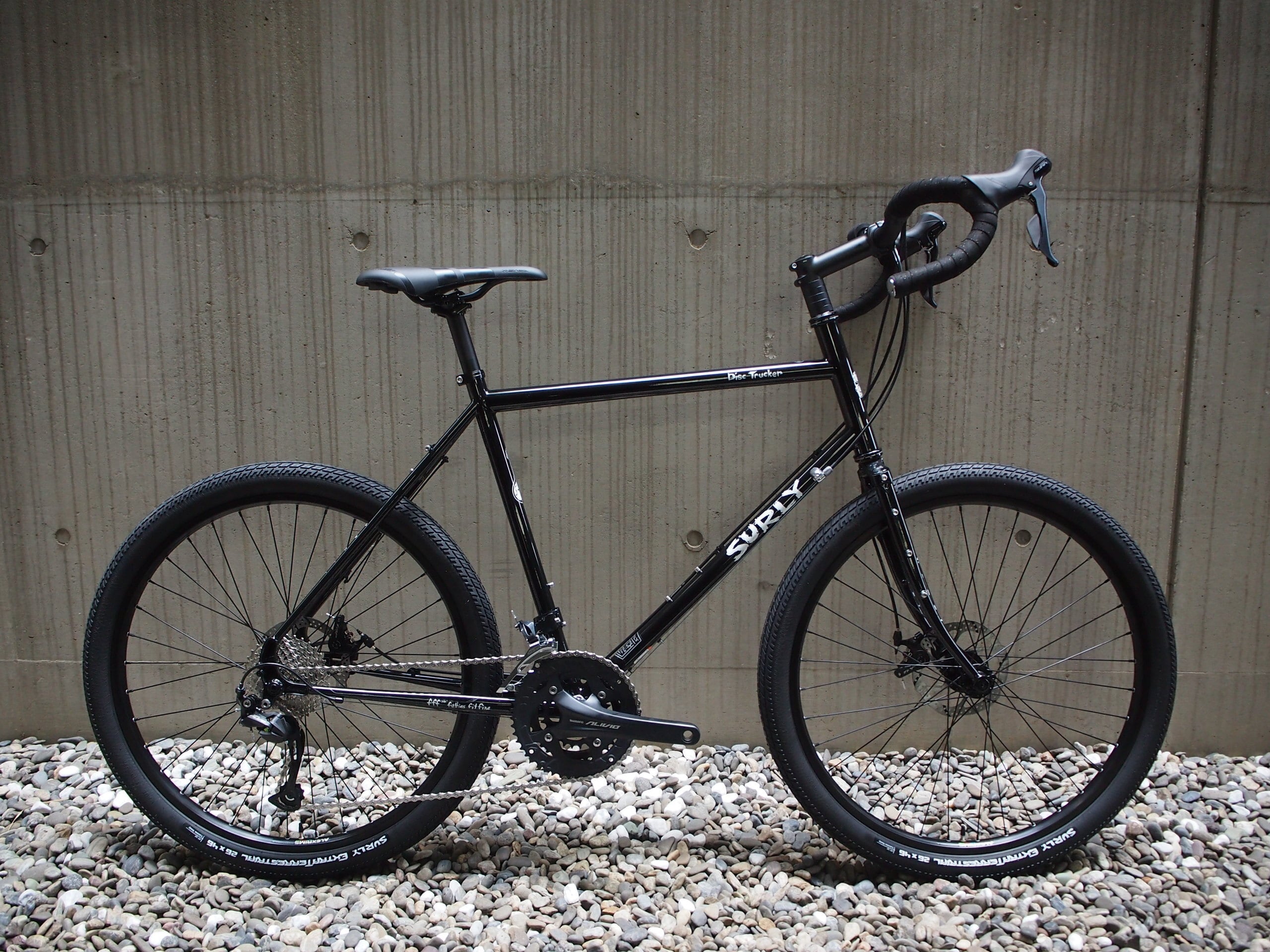 SURLY 【 Disc Trucker 】（サーリー ディスクトラッカー）ツーリング