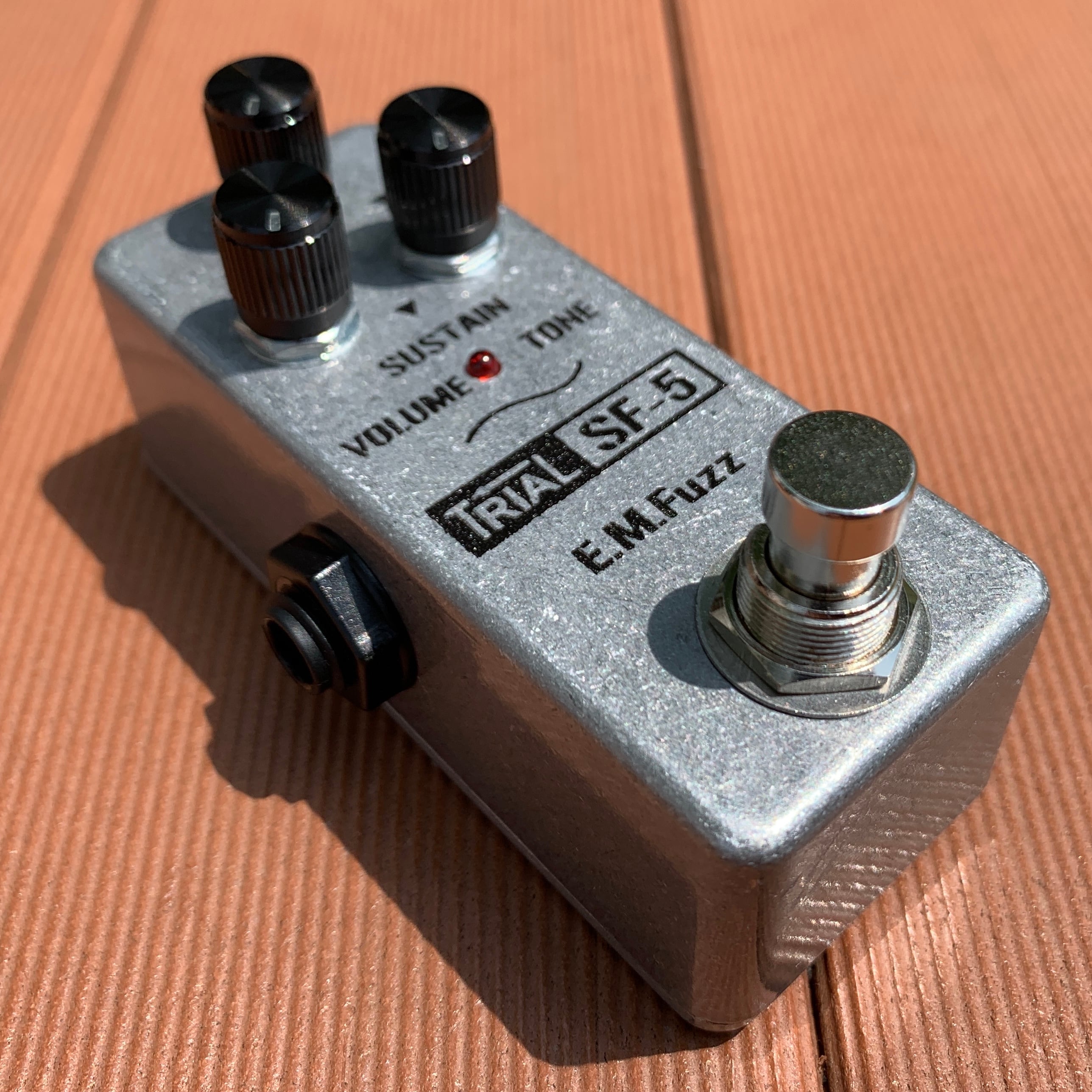 TRIAL SF-5 [Fuzz Distortion] | 高早楽器技術 / TRIAL Online Shop