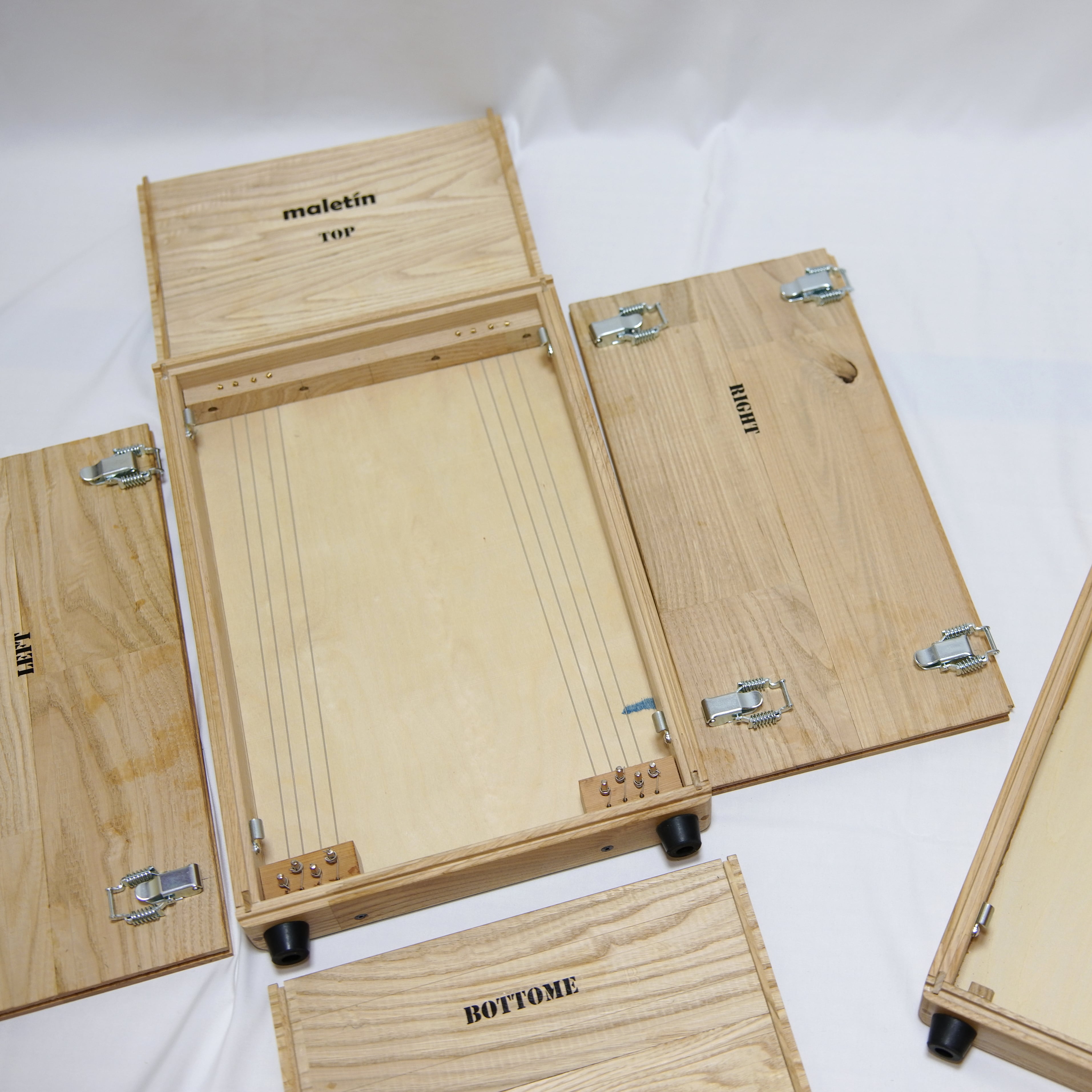 NM Cajon Workshop 旅するカホン Maletin II 組み立て式カホン | DRUM