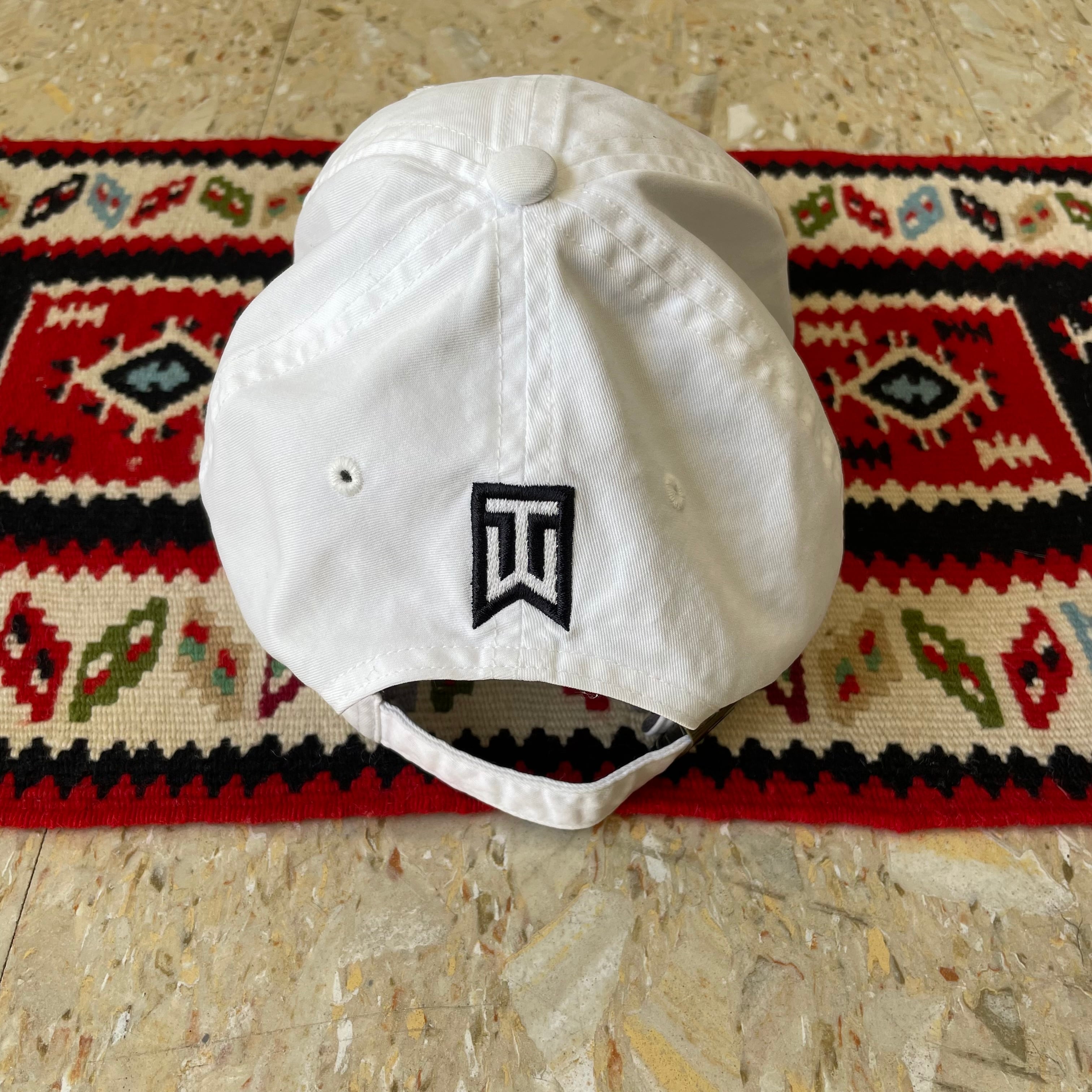 NIKE Golf】 タイガーウッズ スウォッシュ キャップ ストラップバック