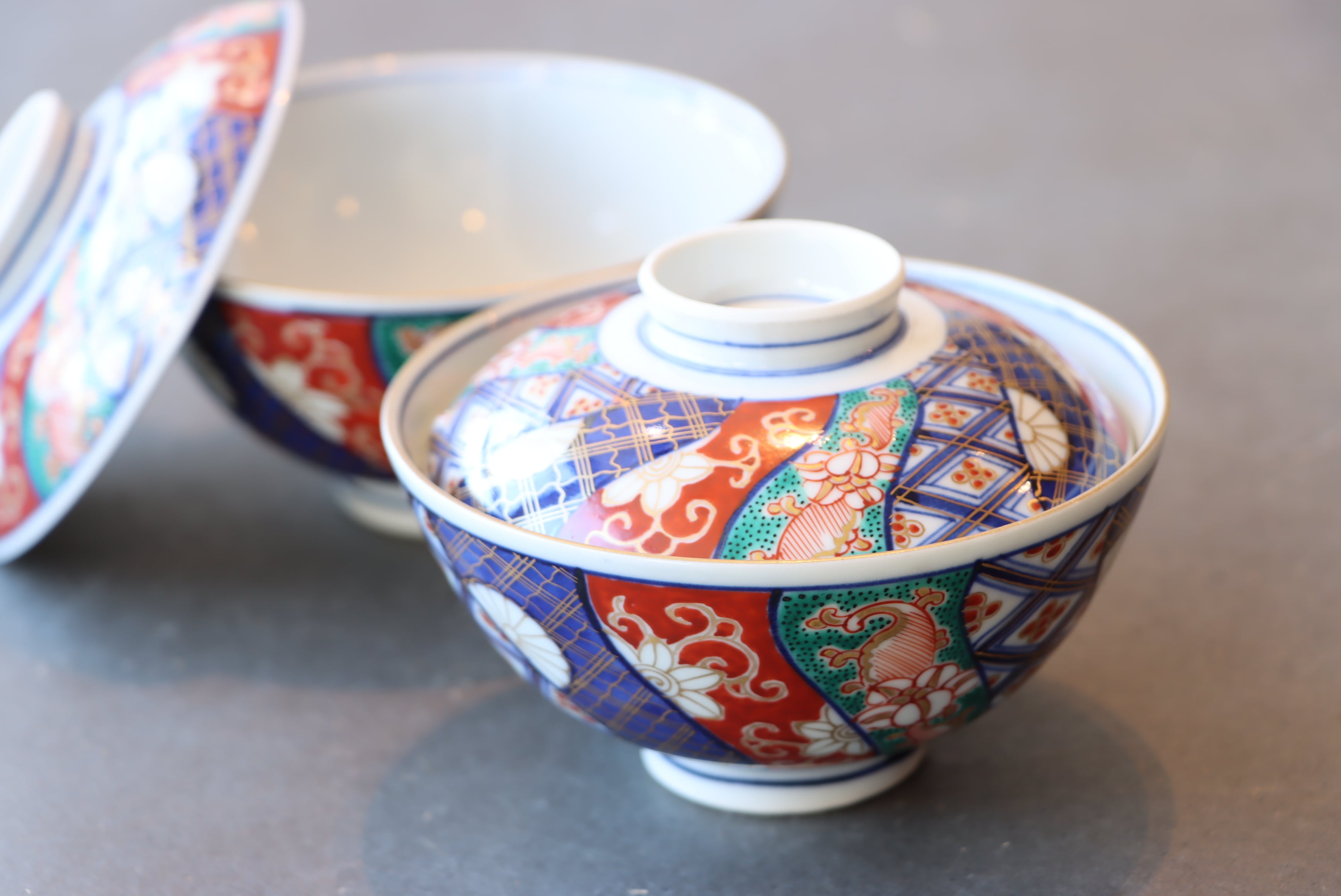 大聖寺手 伊万里色絵蓋茶碗4点 送料込み250929 大聖寺手 伊万里色絵蓋