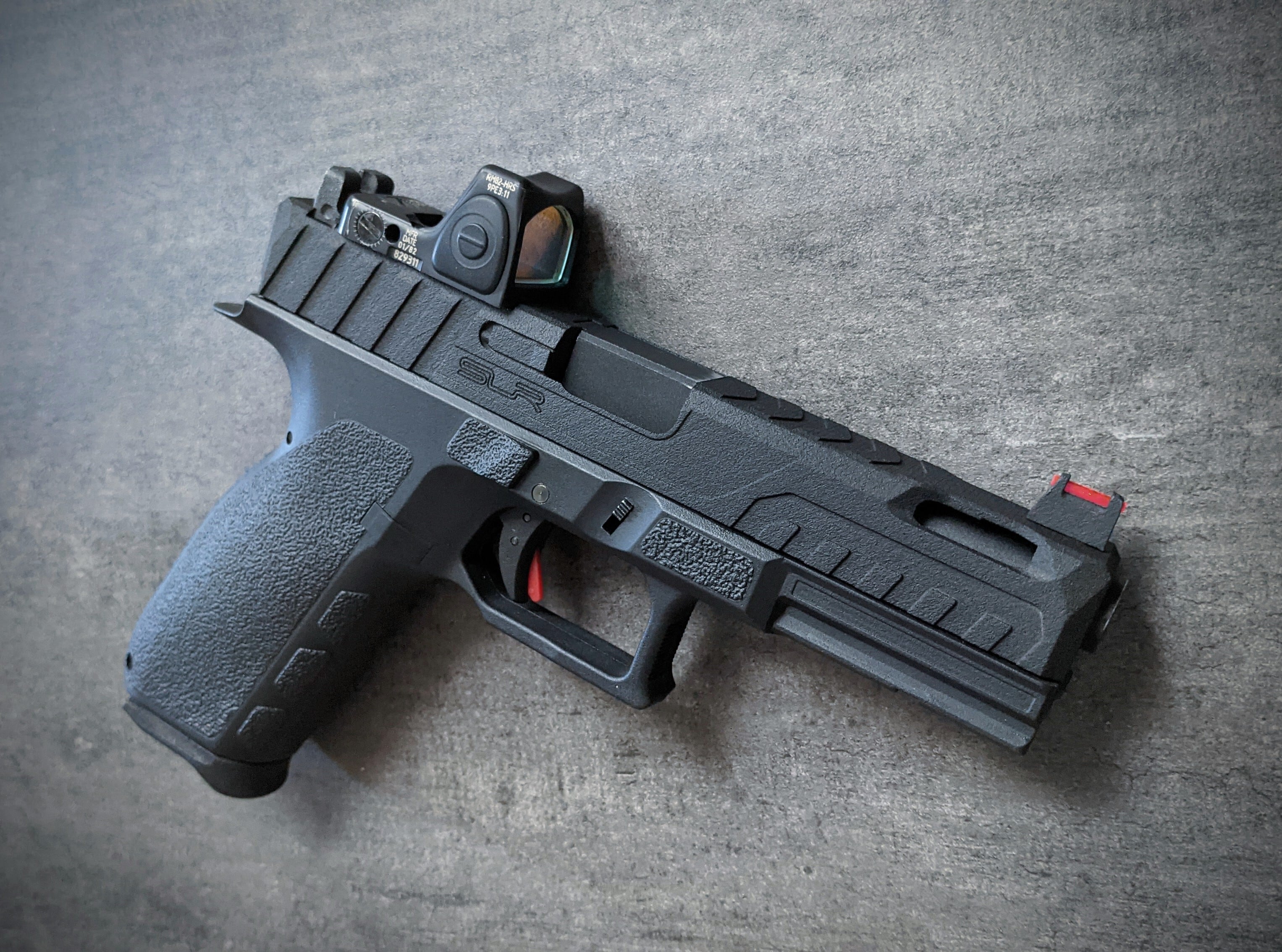Carbon8 Striker 9用 SLRタイプスライド | GUNNUT CRAFT WORKS