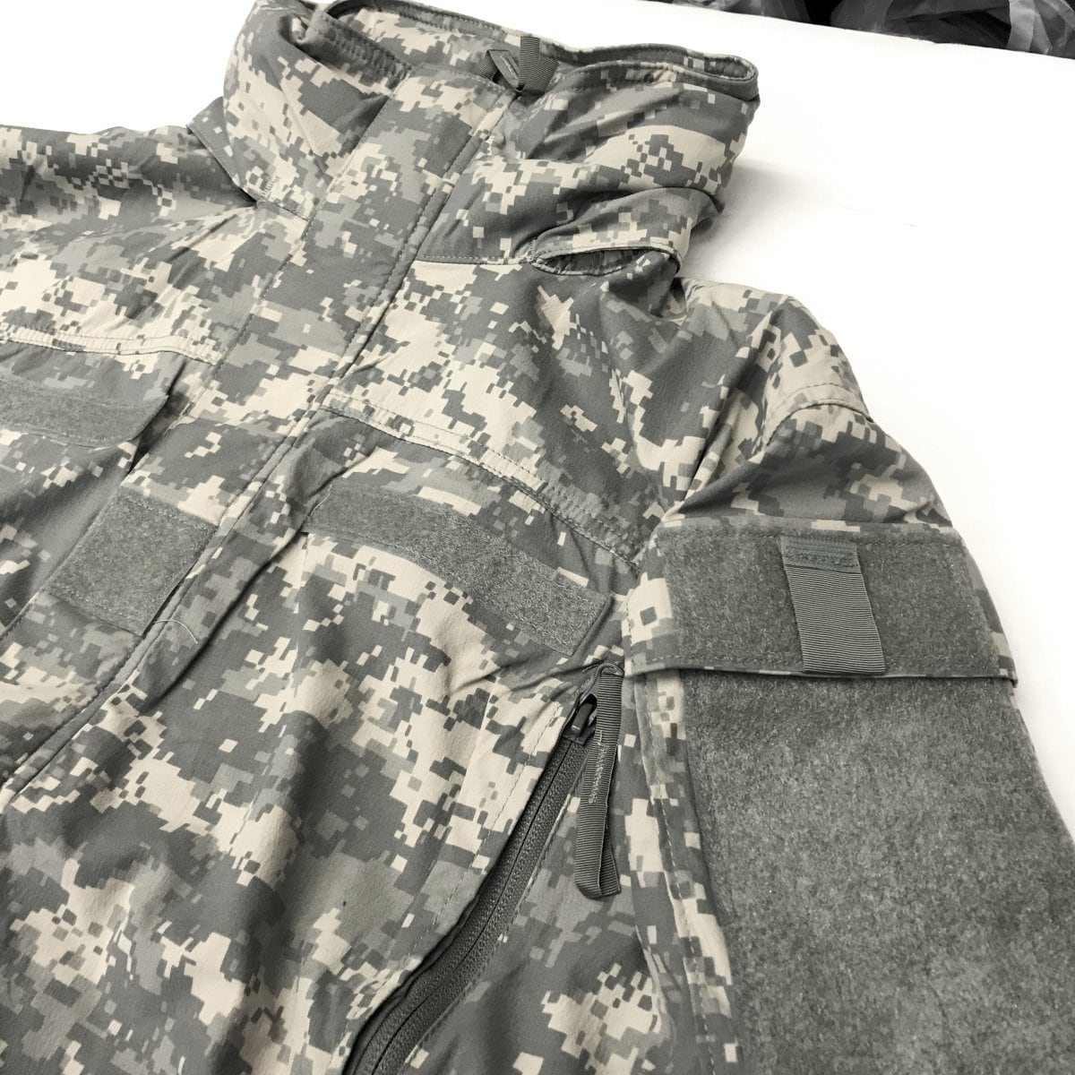 U.S.ARMY 米軍 ECWCS GEN3 LEVEL5 ソフトシェルジャケット ACU