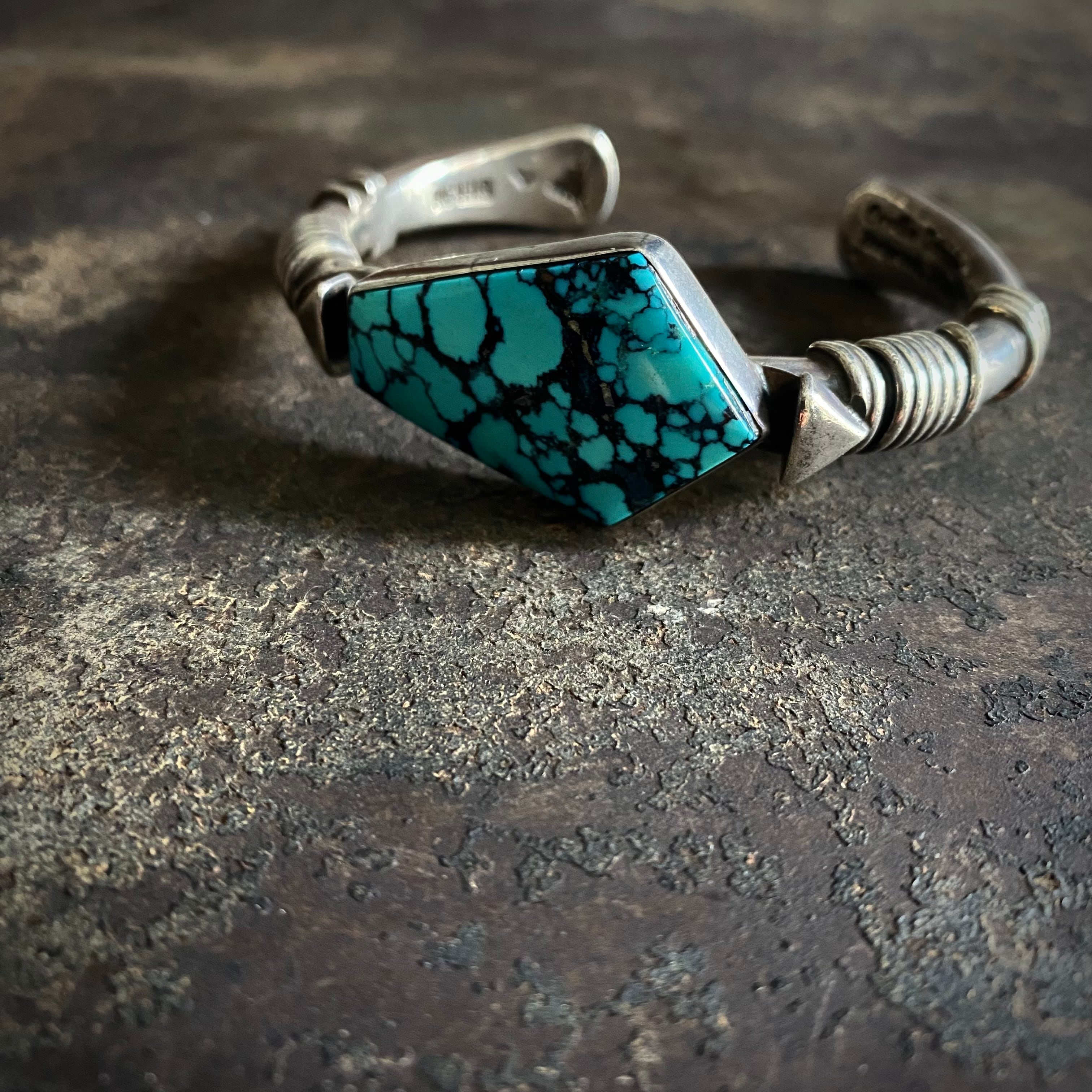 navajo jewelry / wire lap turquoise bangle by Orville Tsinnie