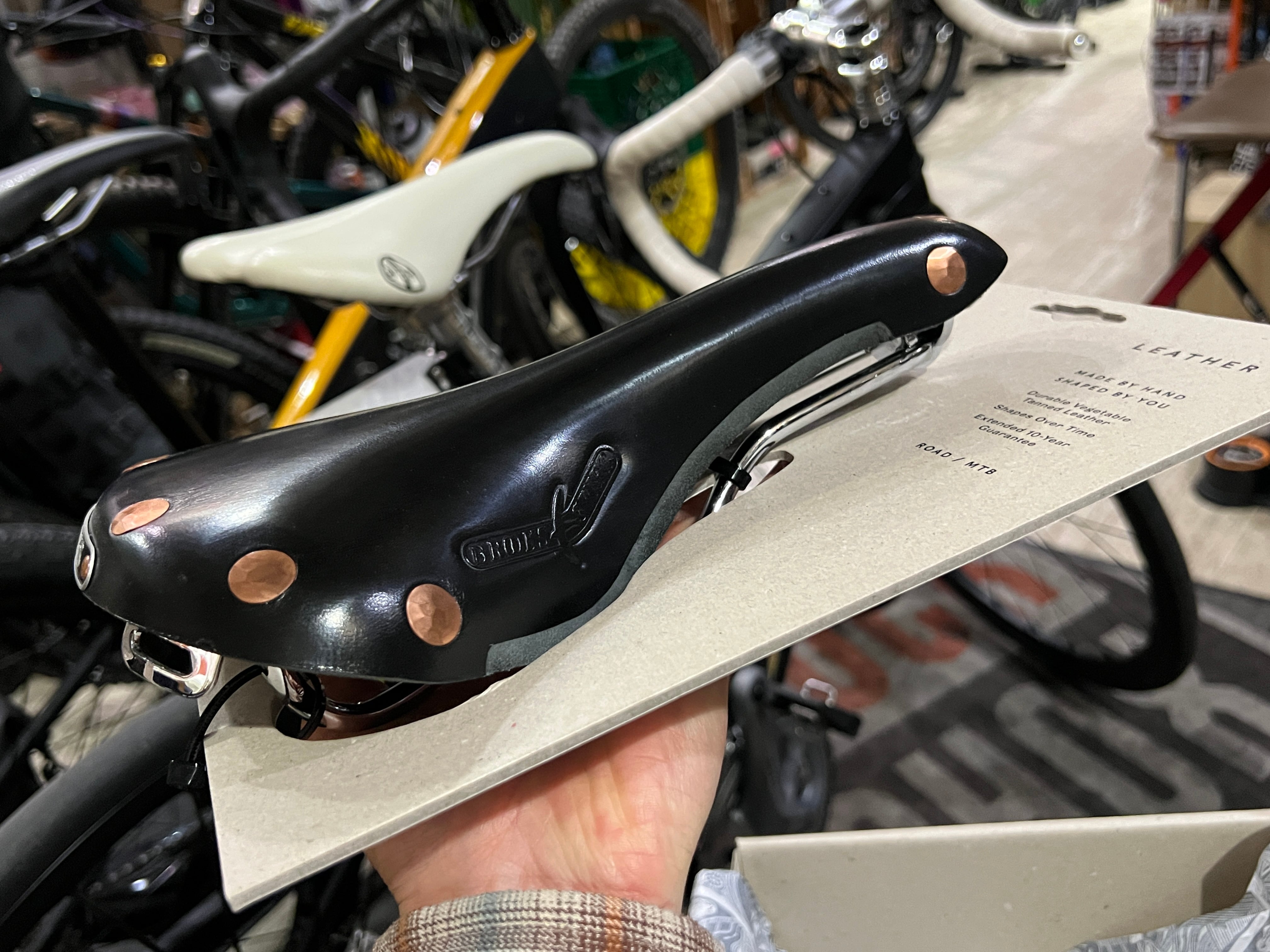おすすめ】BROOKS ブルックス / SWIFT LEATHER SADDLE BLACK レザー
