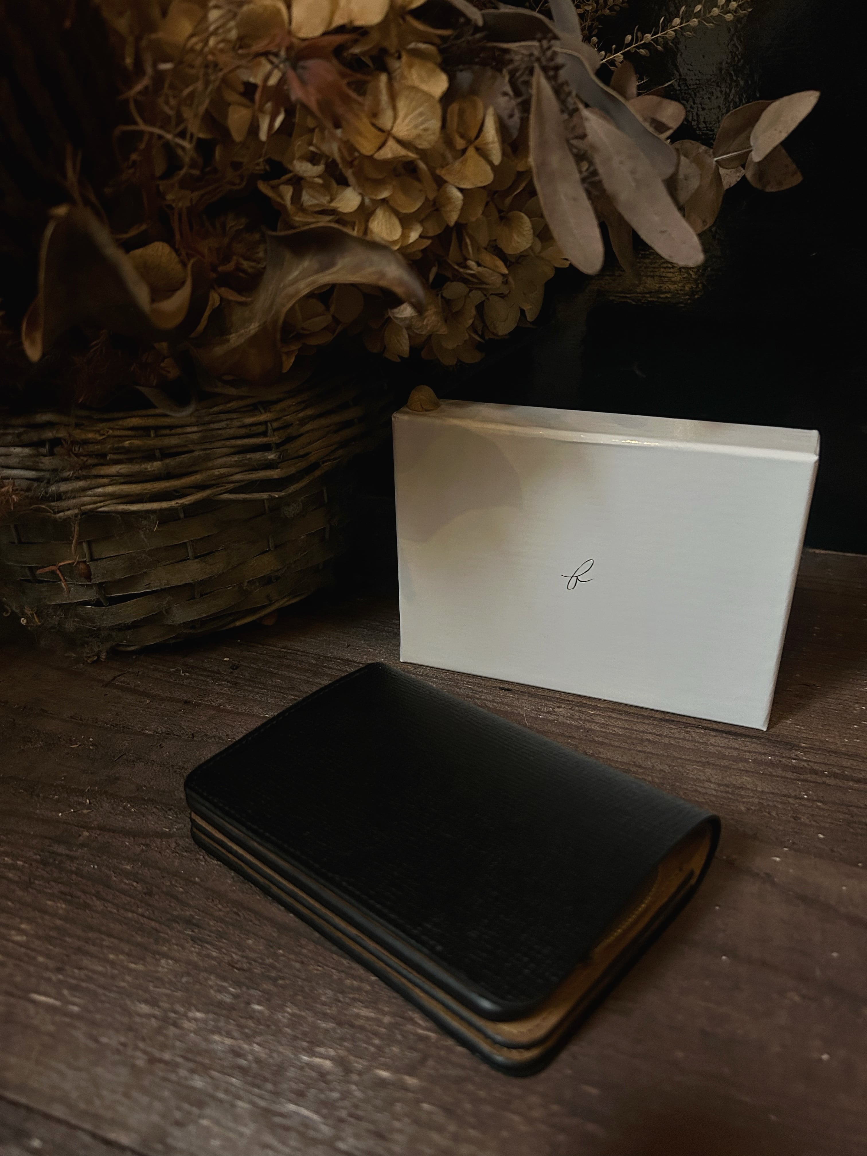 forme short wallet serpentine black × brown | TALE COCOON