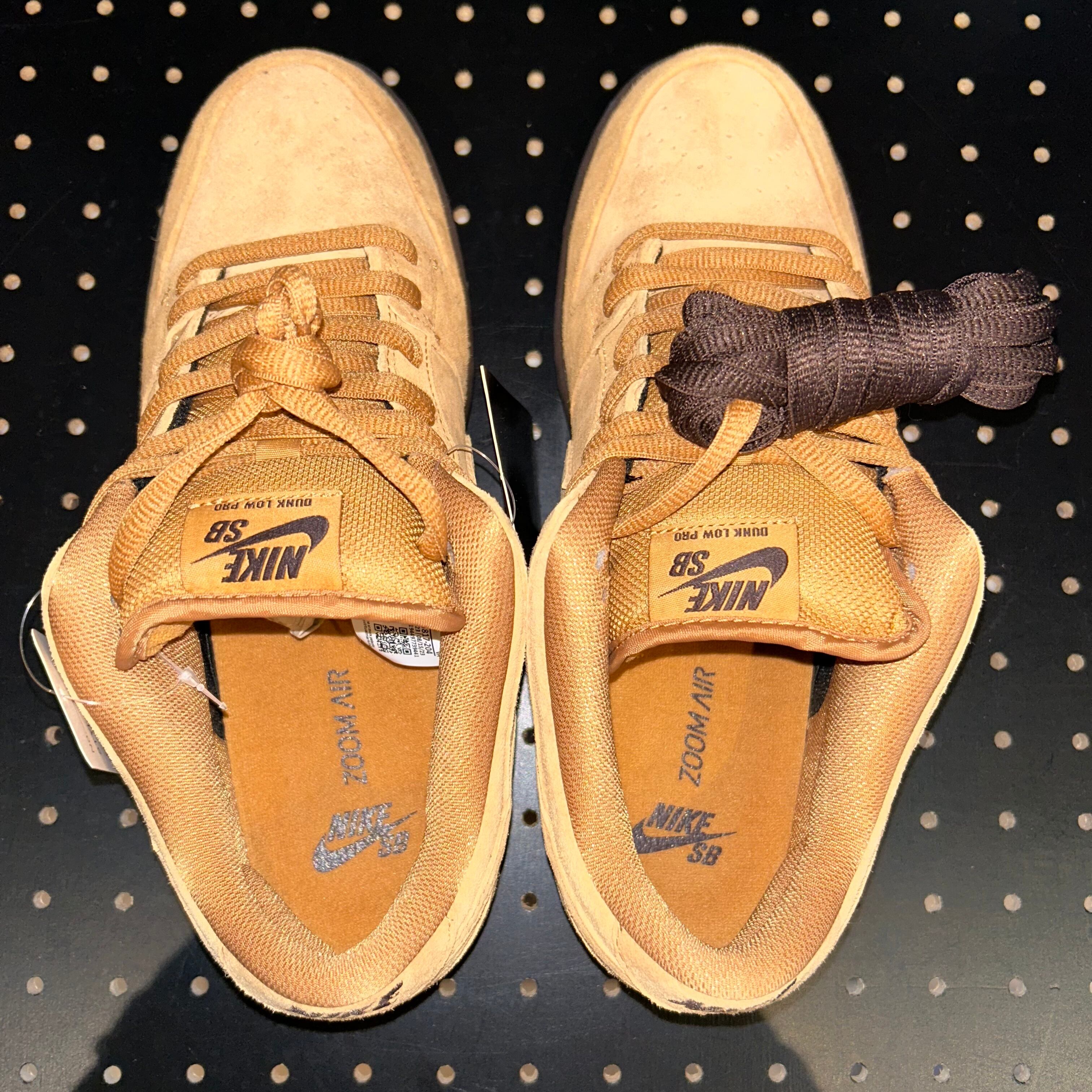 Nike SB Dunk Low Pro 