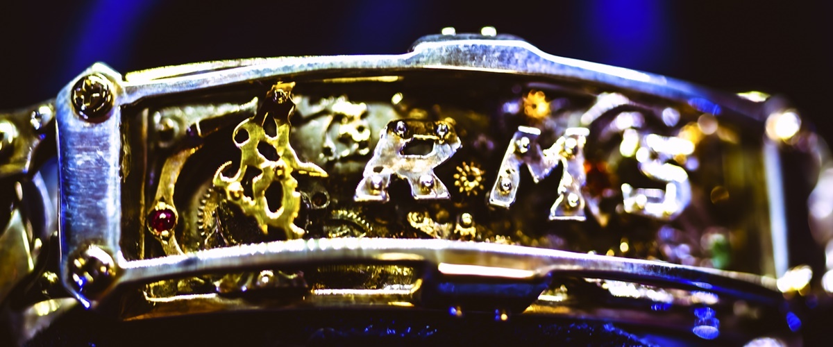 BRACELET | ARMS