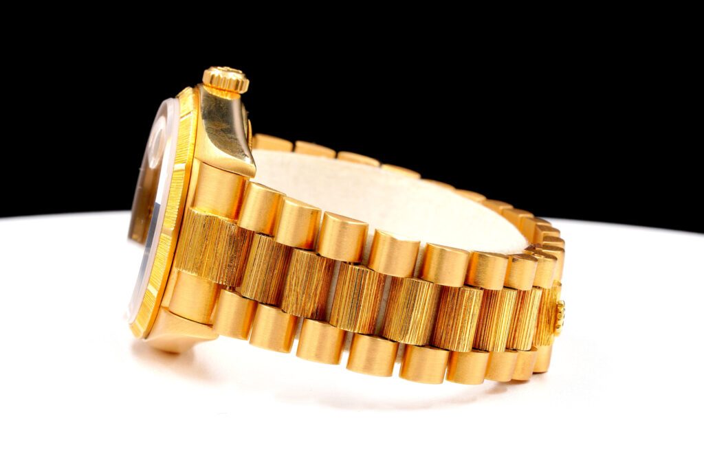 Mens Rolex 18K Gold Day-Date President Bark Finish Watch 18078