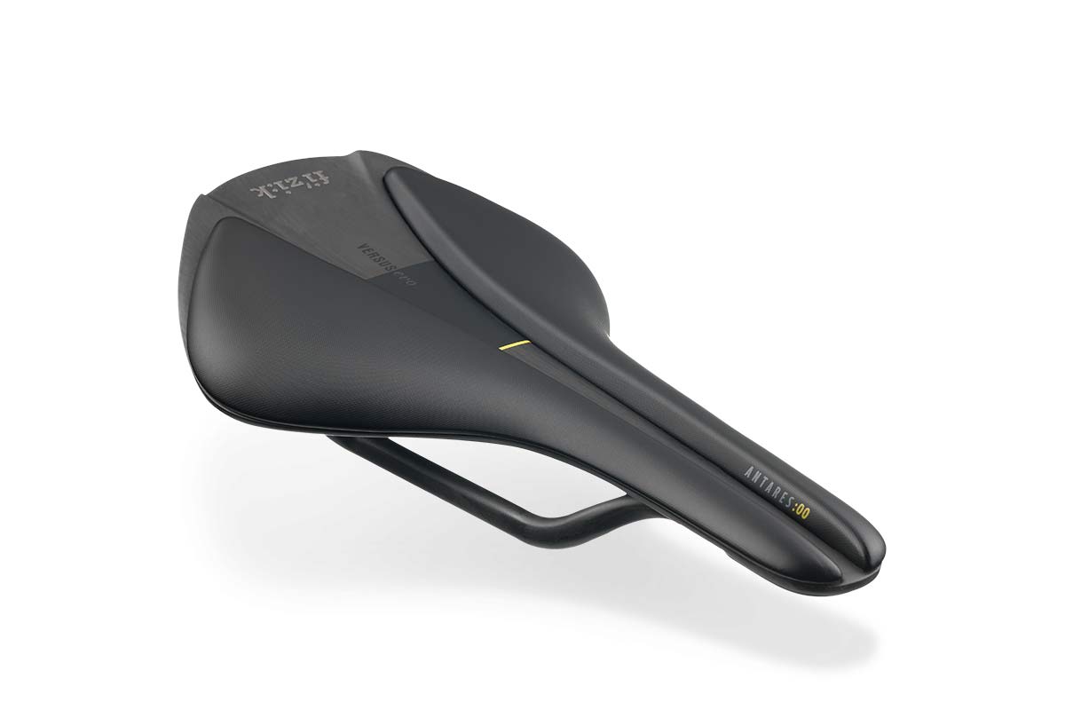 Fizik Versus Evo 00 saddles takes pressure relief to superlight