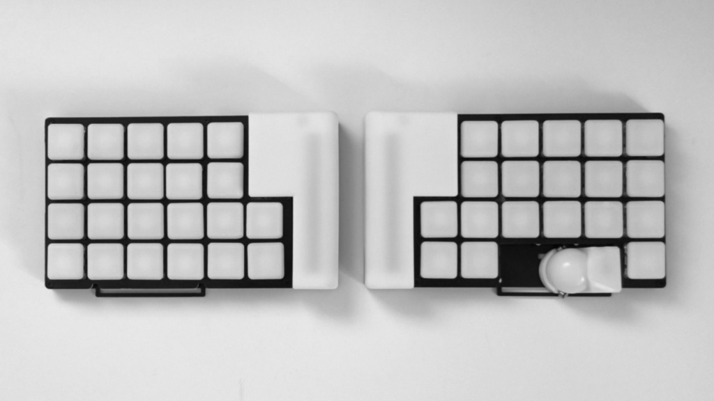torabo-tsuki OM トラックボール付き無線分割キーボードキット - のぎ